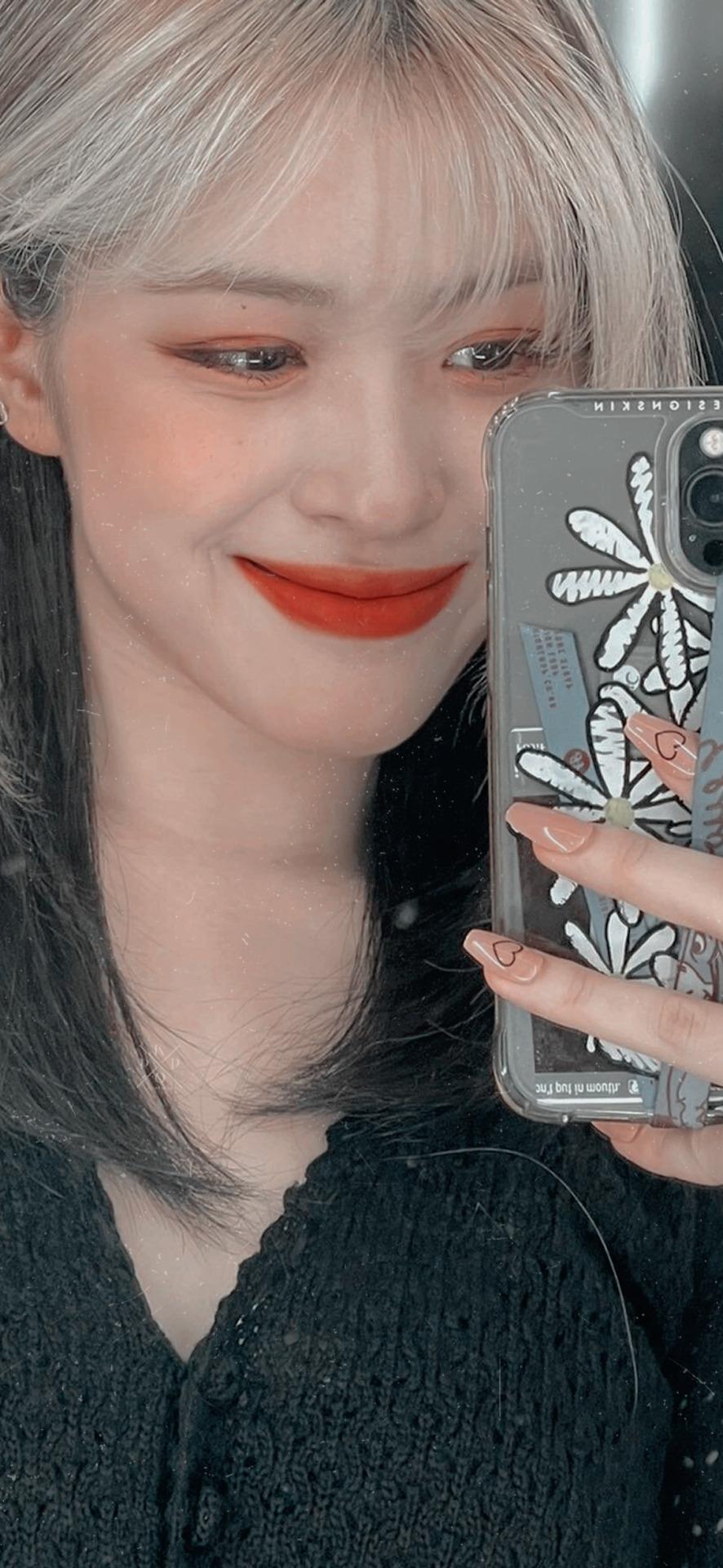 886x1920 Kpop Locks