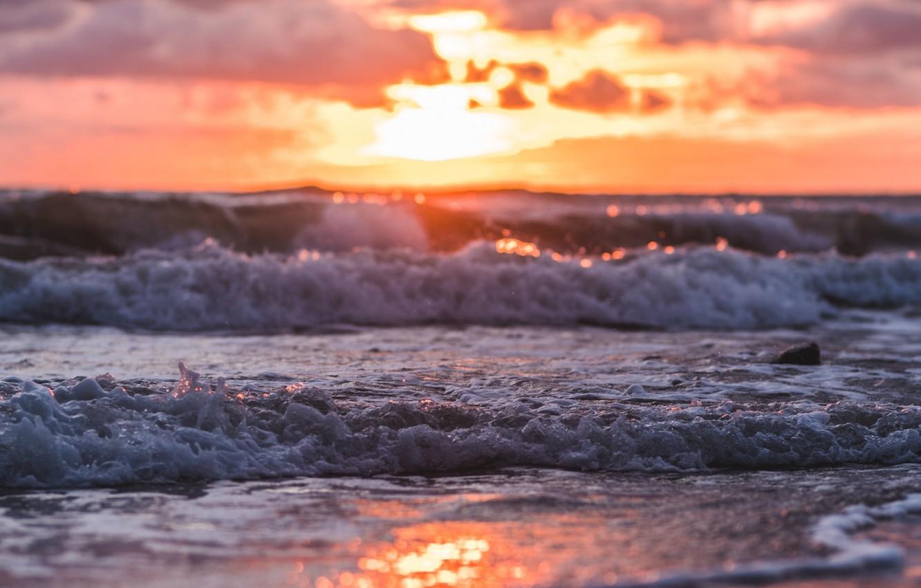1332x850 Wallpaper Beach, Sunset, Sea, Waves image for desktop, section природа