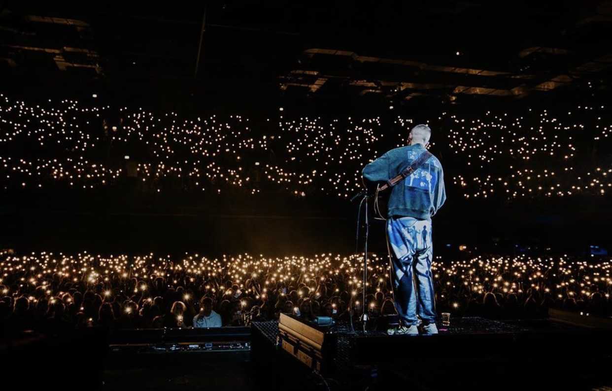 1242x795 Concert Wallpaper