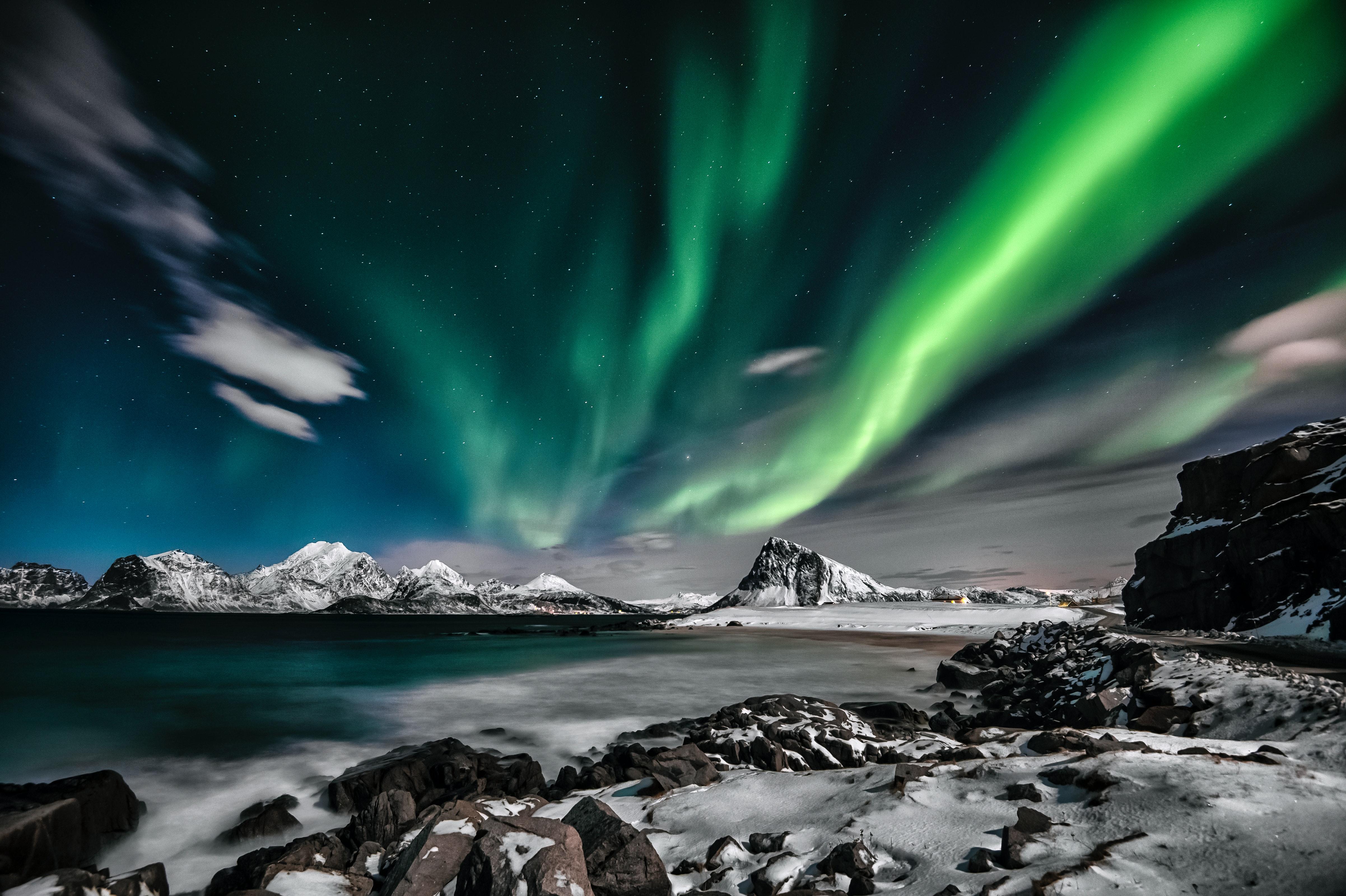 Green Northern Lights Wallpapers Top Free Green Northern Lights Backgrounds Wallpaperaccess 0806