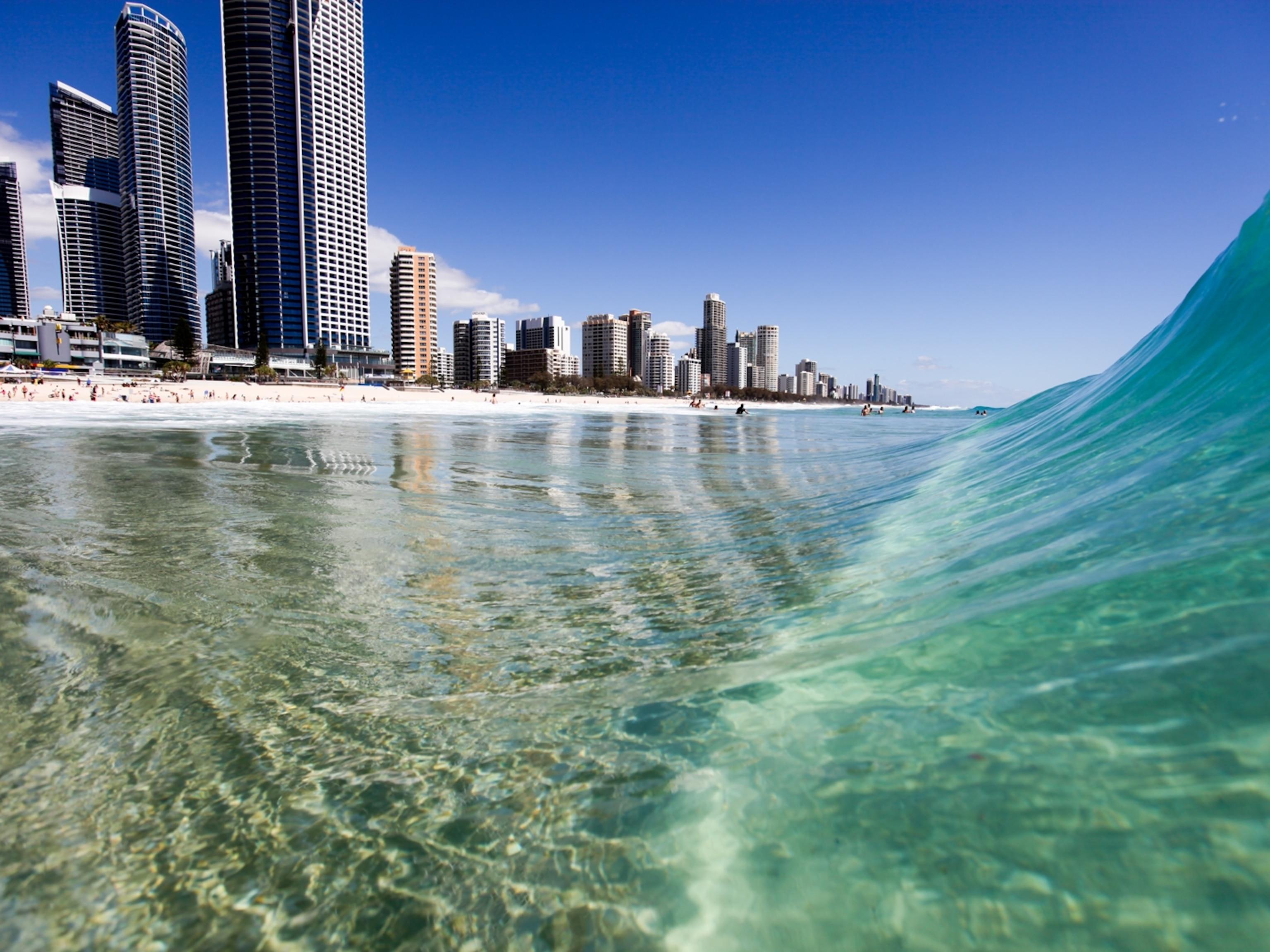 3072x2303 What Makes Australia's Gold Coast Golden?