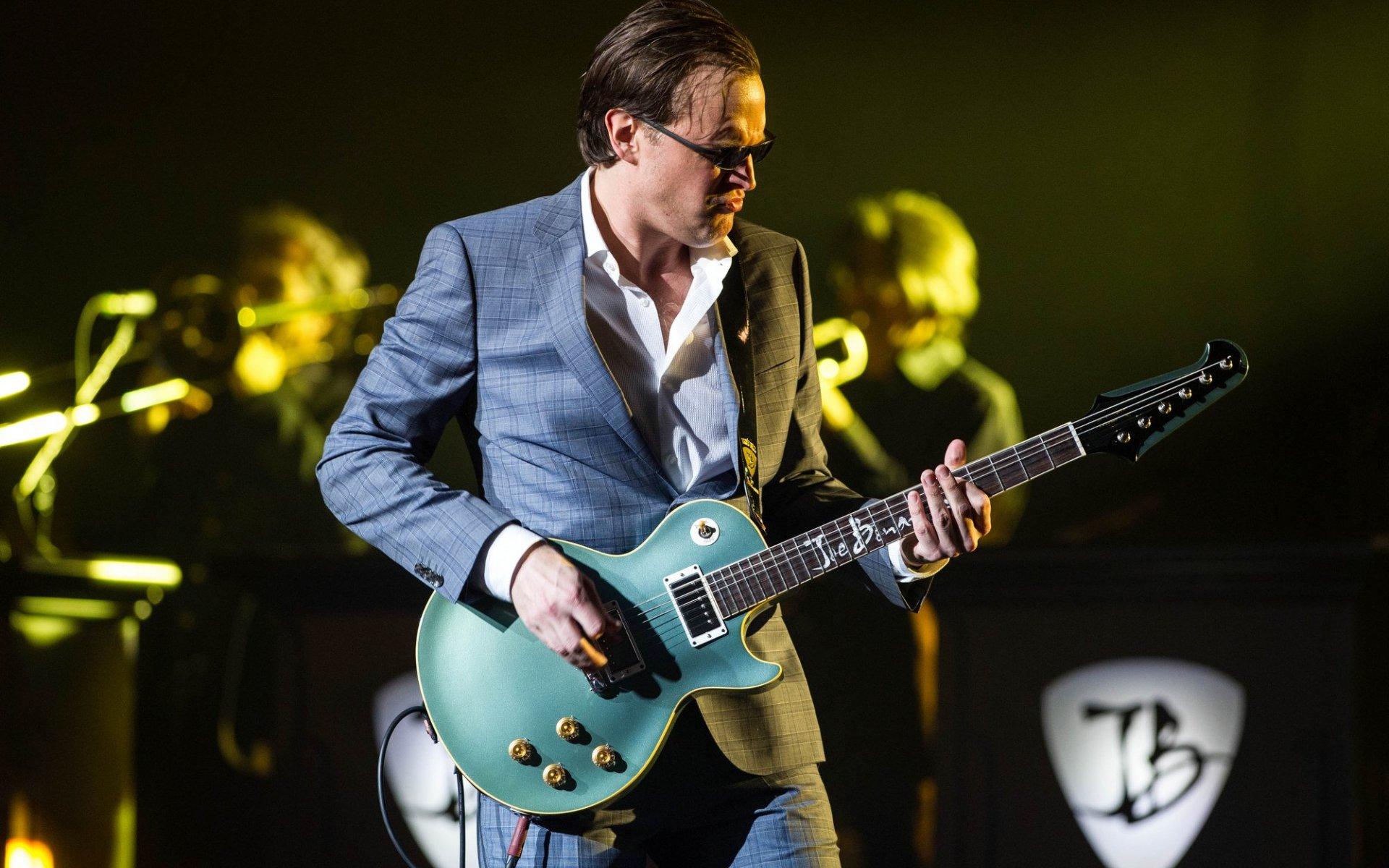 Joe Bonamassa Wallpapers - Top Free Joe Bonamassa Backgrounds ...