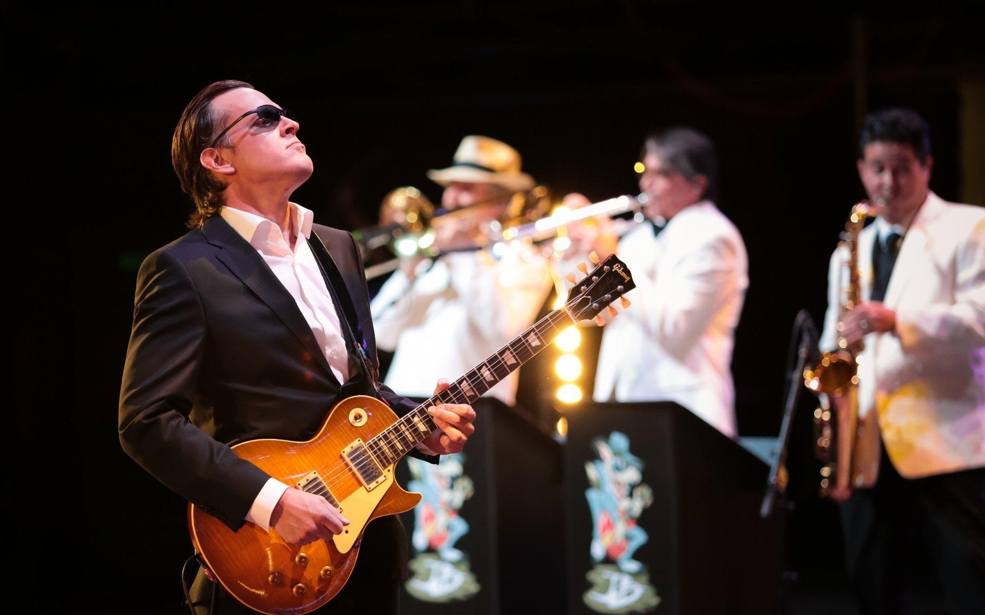 1920x1200 Joe Bonamassa HD Wallpaper