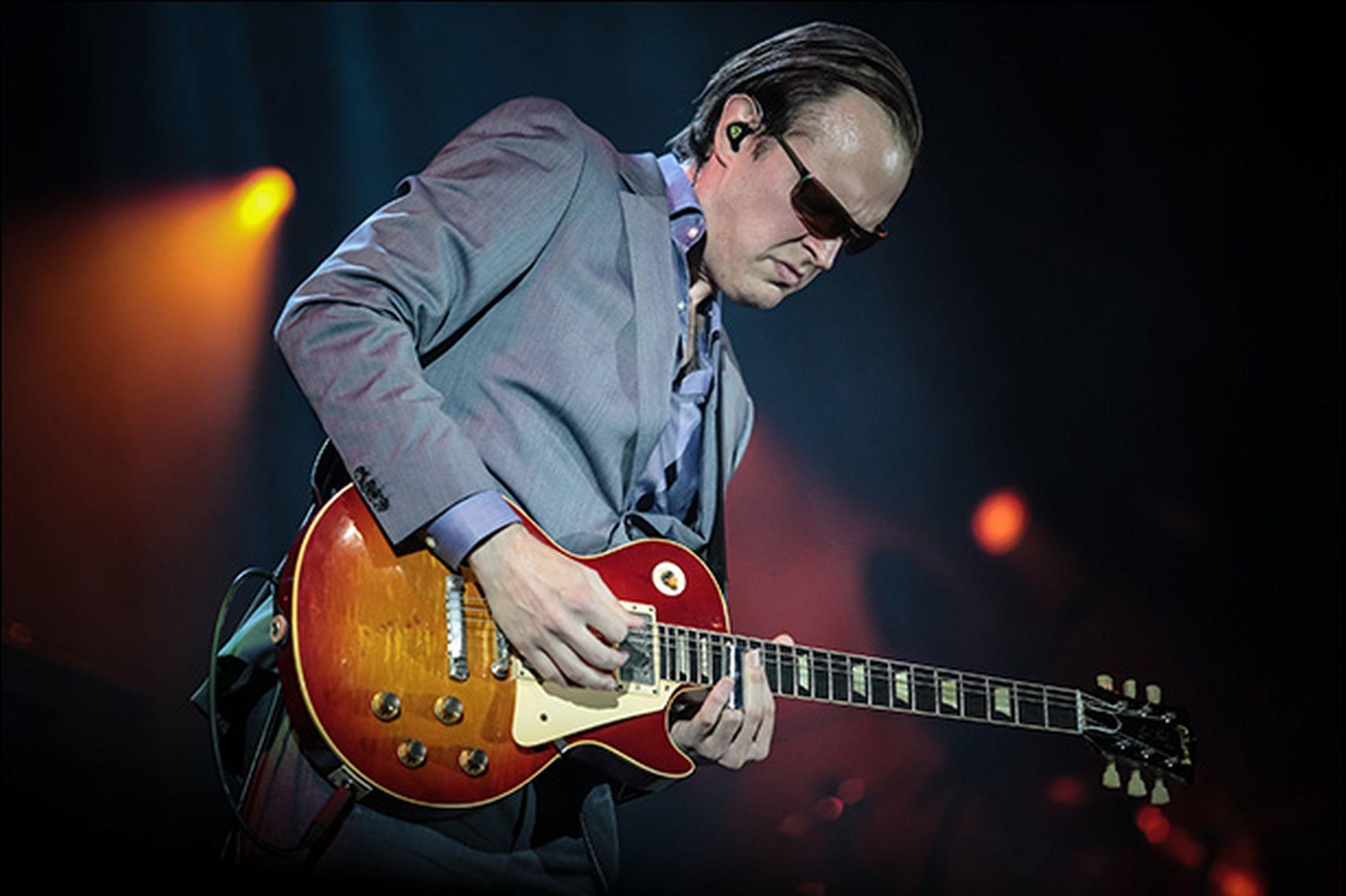 2197x1463 Joe Bonamassa Wallpaper