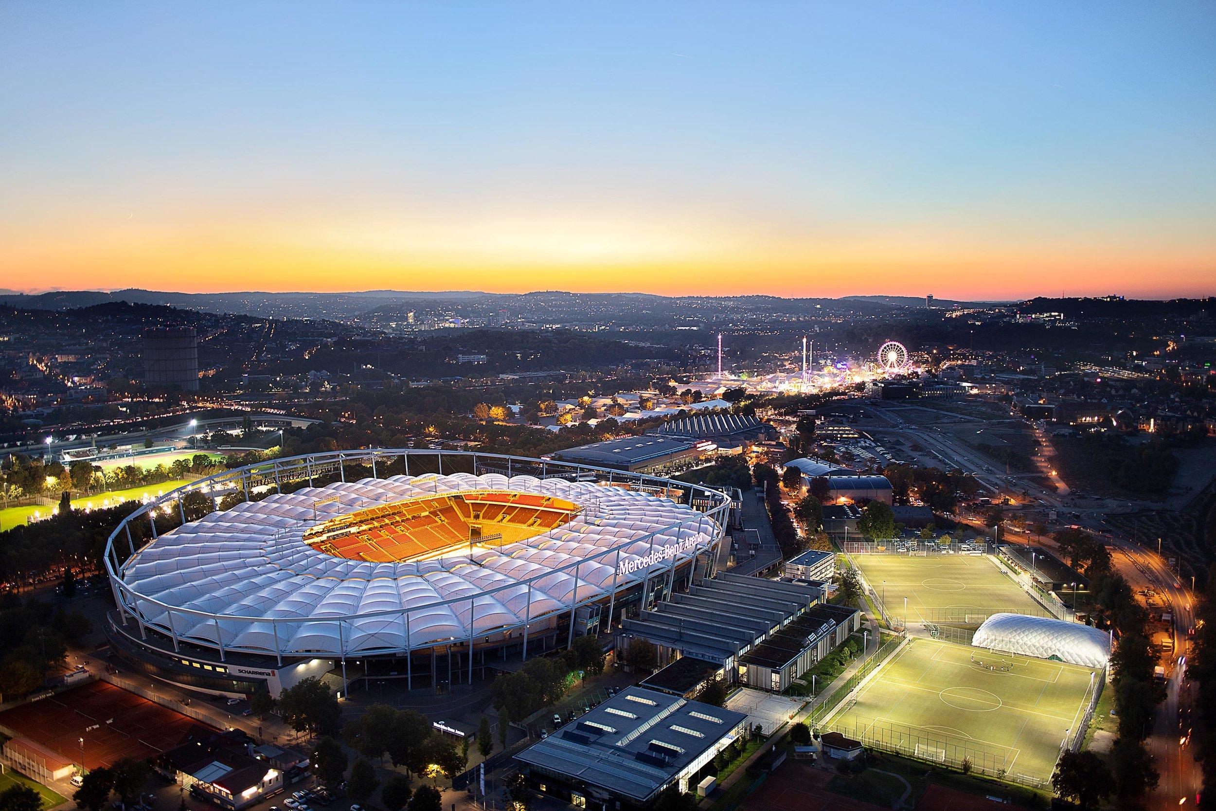 2500x1667 VfB Stuttgart / Mercedes Benz Arena