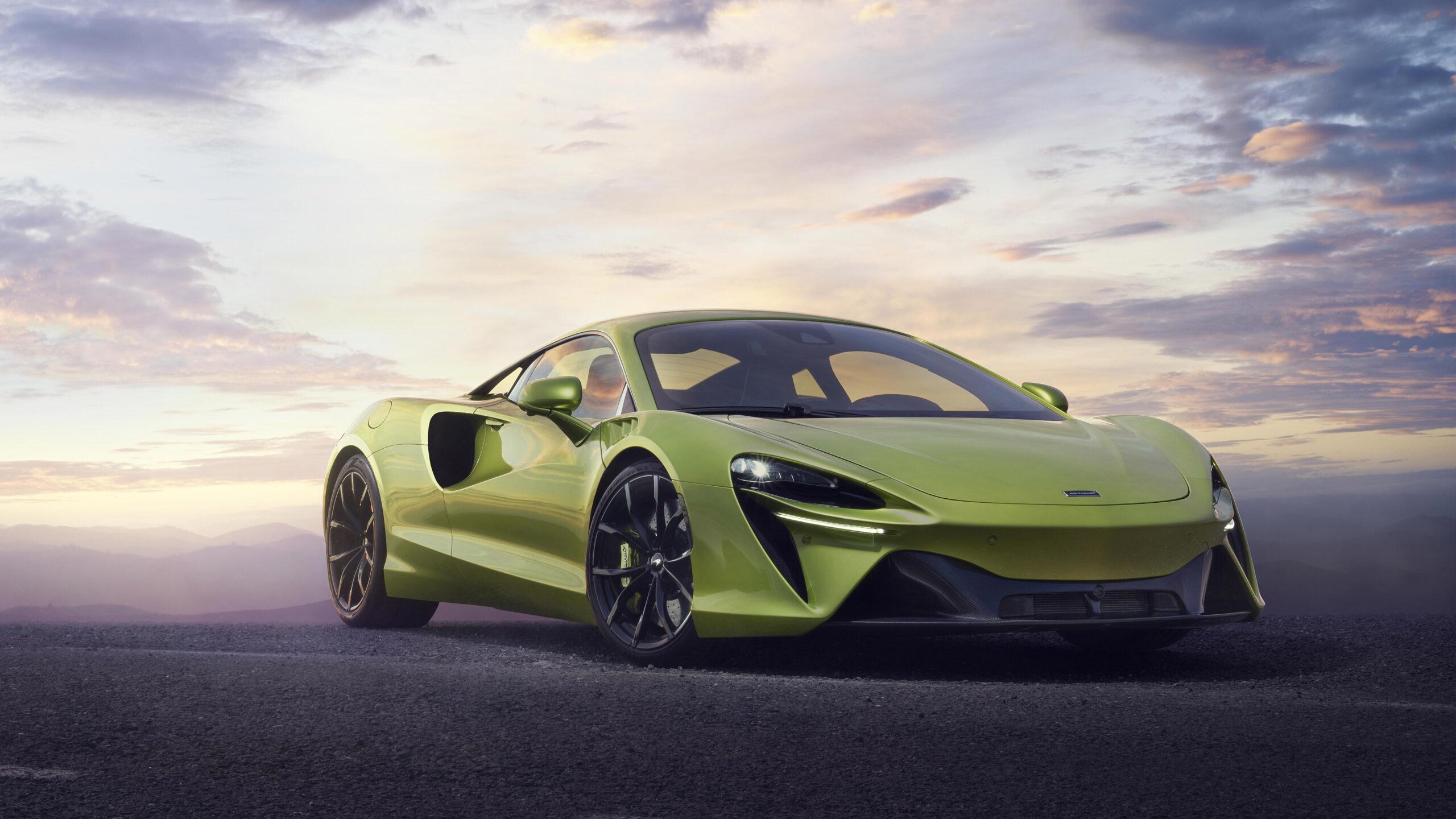 2560x1440 McLaren Artura Wallpaper