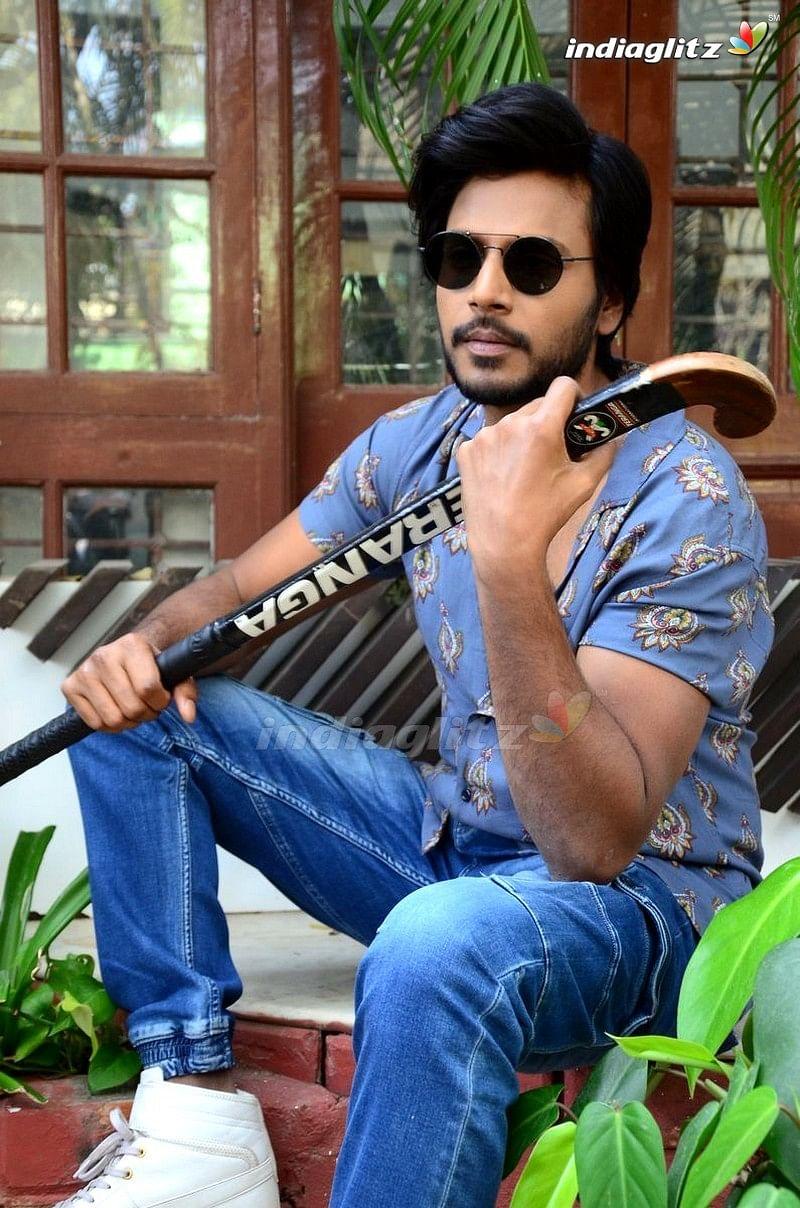 800x1208 Sandeep Kishan Photo Actor photo, image, gallery, stills and clips