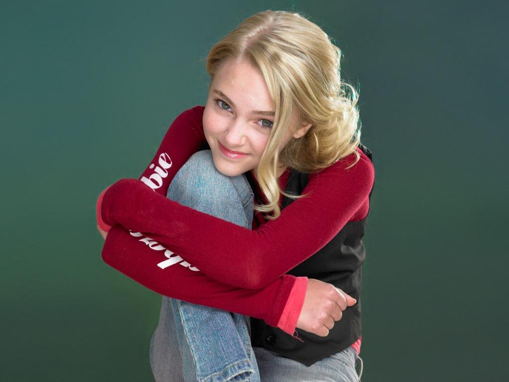 1024x768 AnnaSophia Robb. Charlie and the Chocolate Factory
