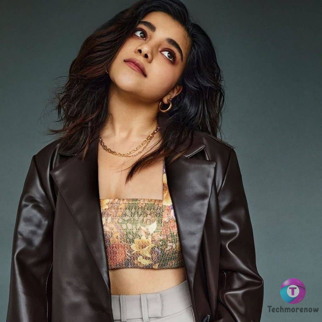 1024x1024 Iman Vellani Biography, Age, Wiki, Family, Movies, Image