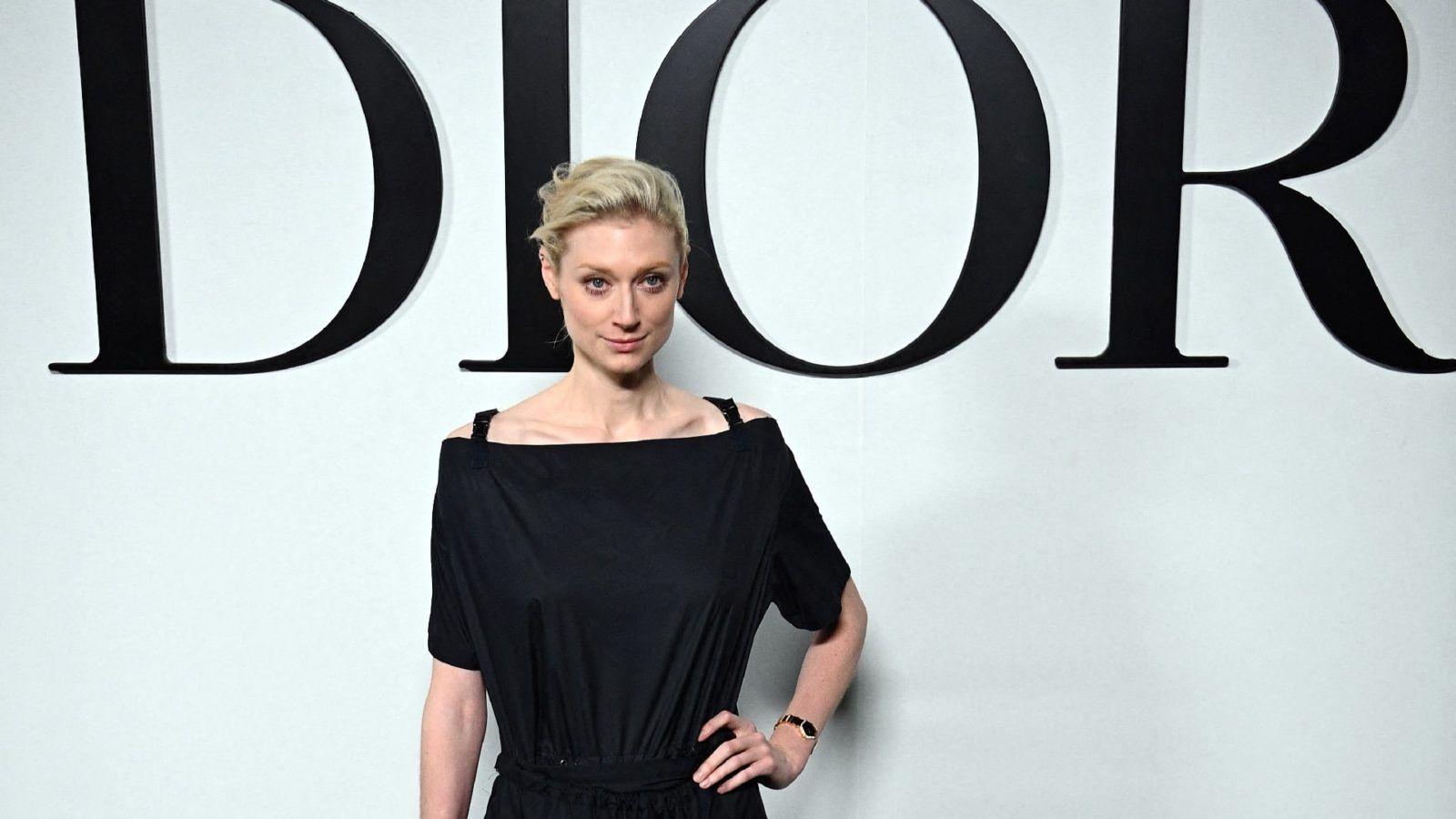 1600x900 The Crown': Elizabeth Debicki recreates Princess Diana's revenge dress