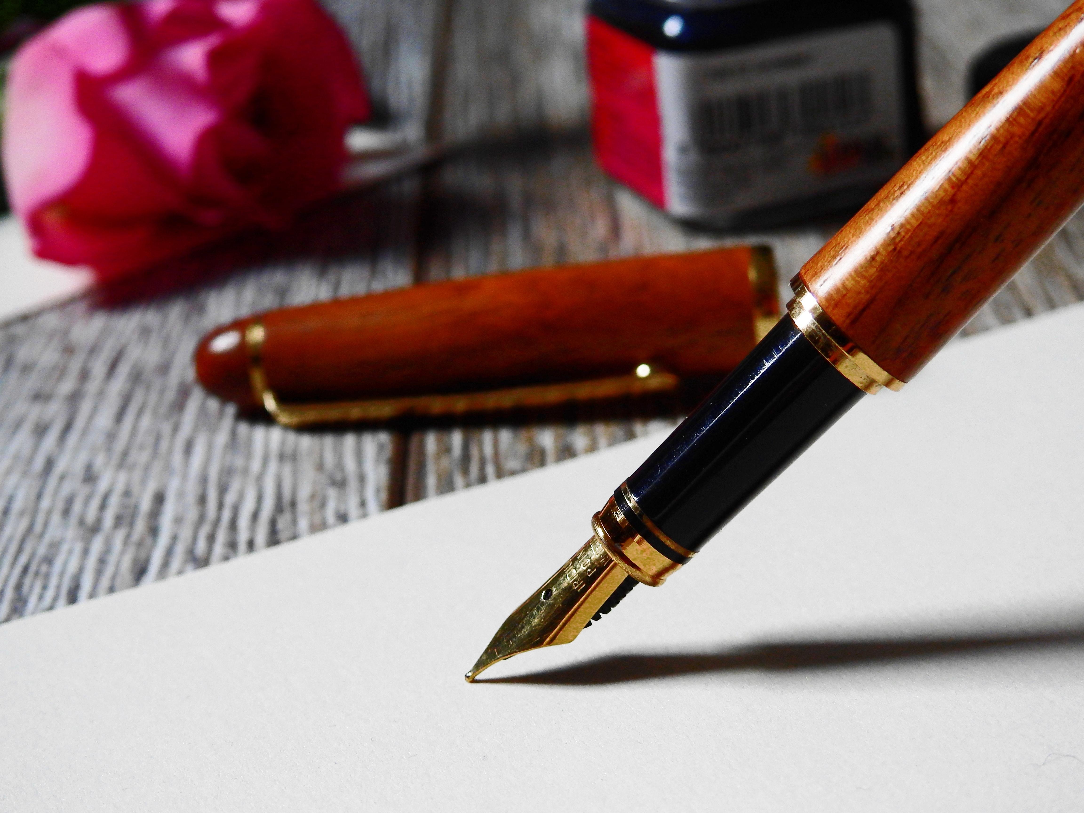 4608x3456 Best Free Fountain Pen & Image · 100% Royalty Free HD Downloads