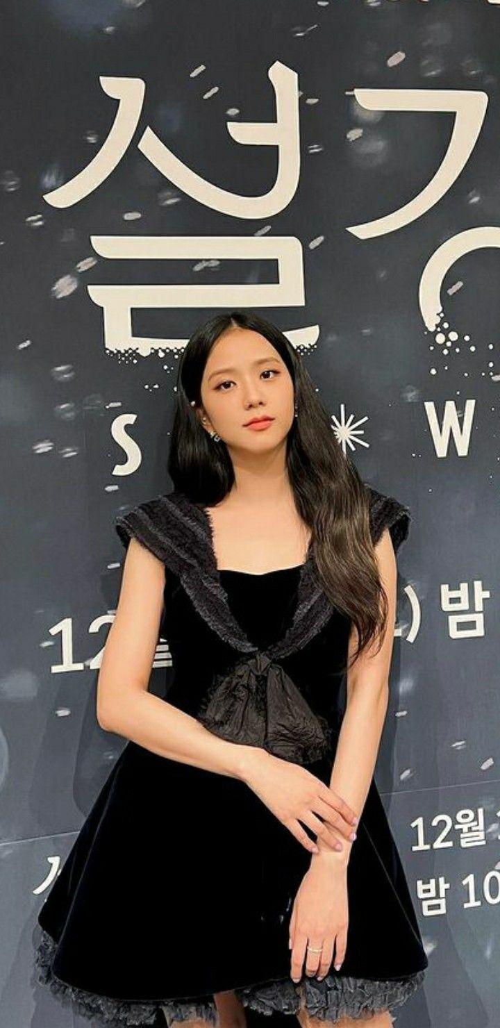 720x1480 JISOO WALLPAPER. Little black dress, Fashion, Dresses