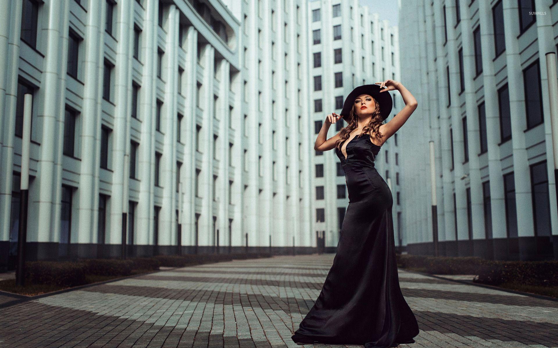 1920x1200 Girl In Black Dress Wallpaper