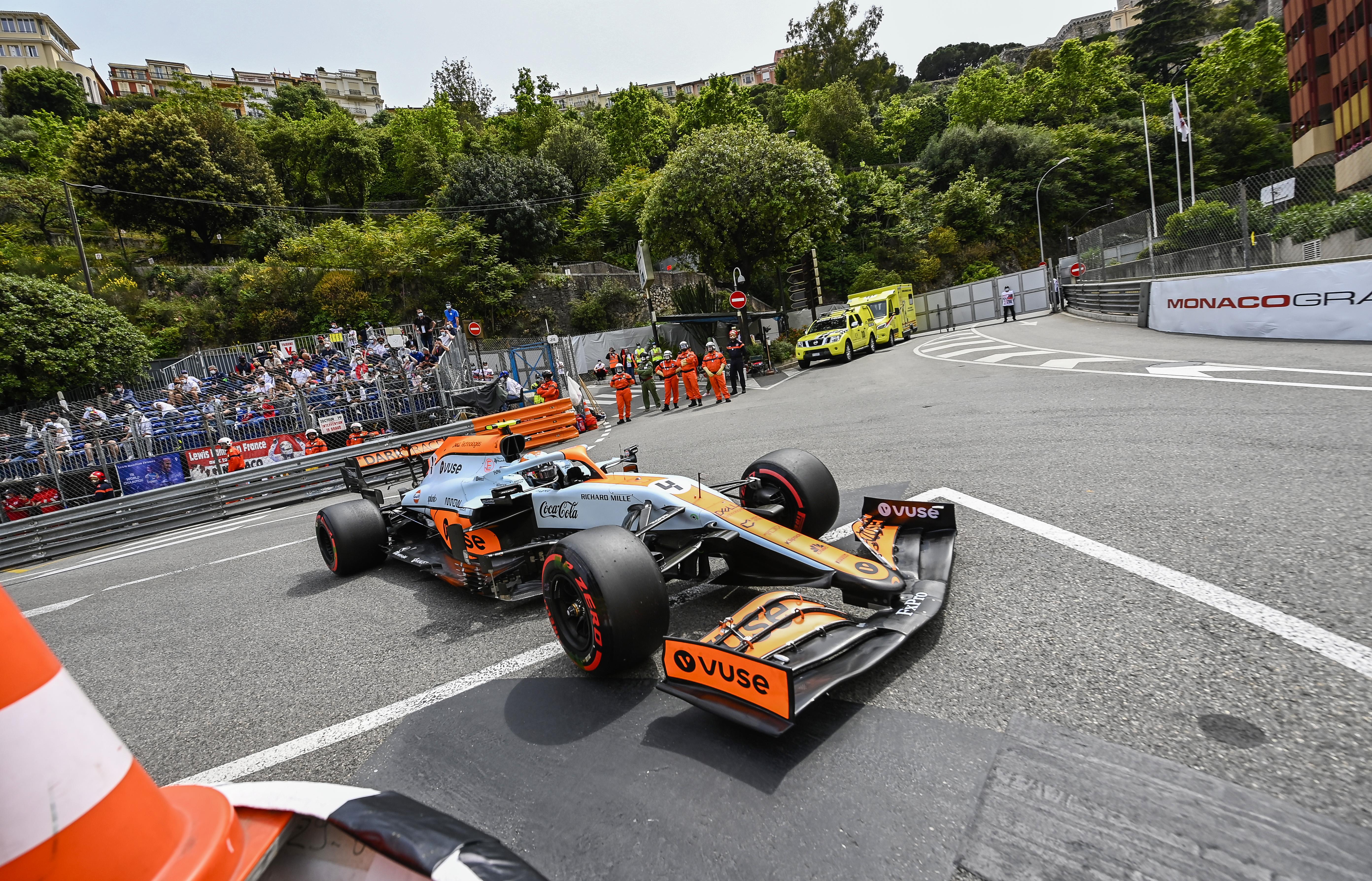 5568x3576 McLaren team dropping Gulf livery for next race