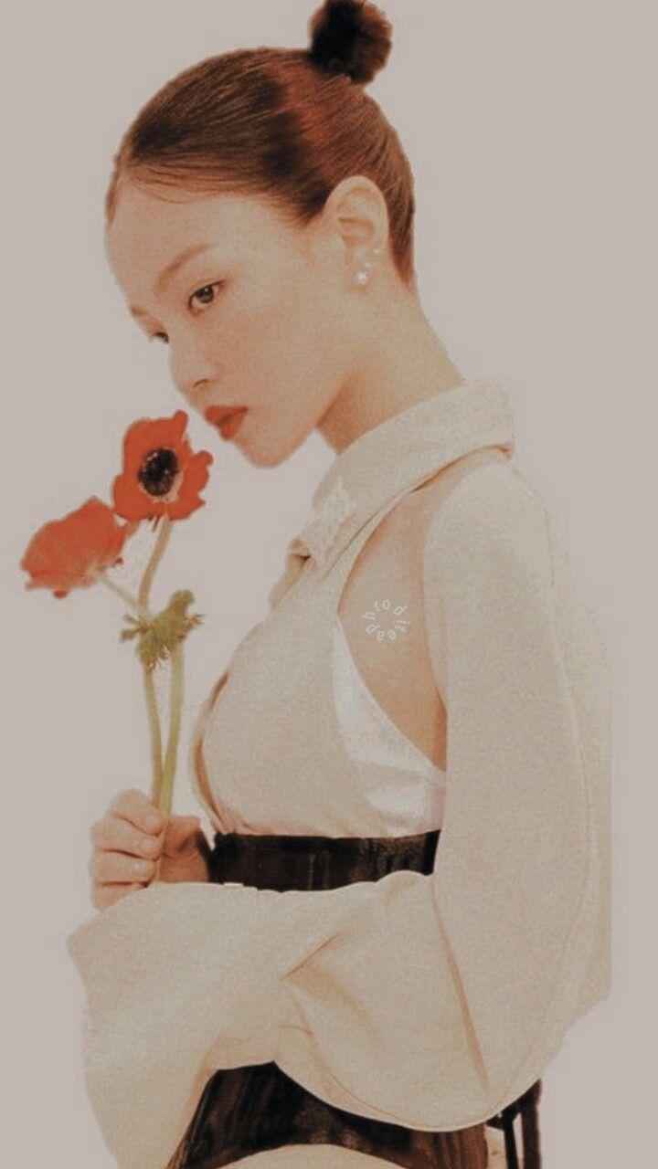 720x1280 Lee Hi Wallpaper