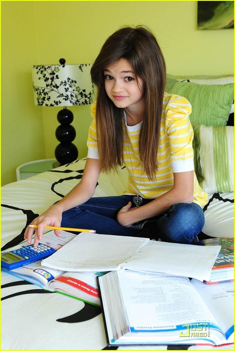 817x1222 Ciara Bravo Photo