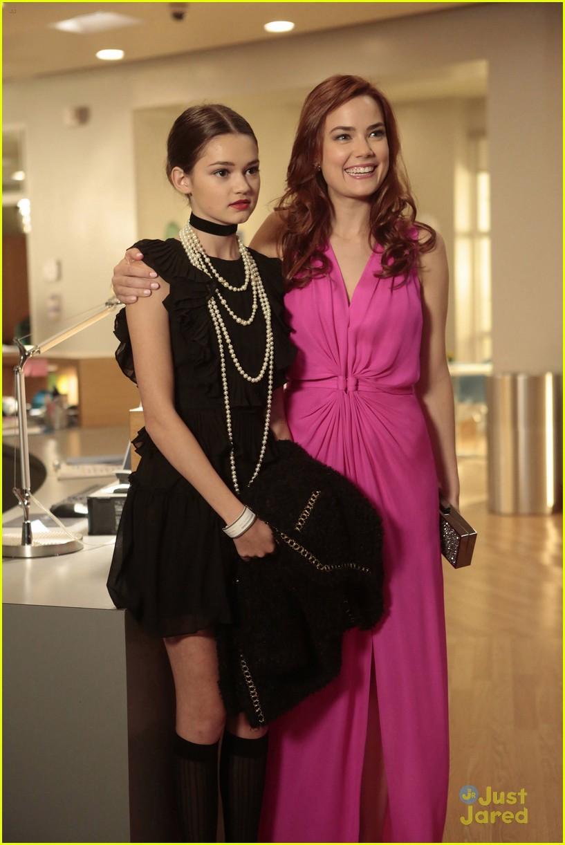 817x1222 It's Homecoming On 'Red Band Society' Tonight The Pics!: Photo 727607. Charlie Rowe, Ciara Bravo, Red Band Society, Zoe Levin Picture. Just Jared Jr
