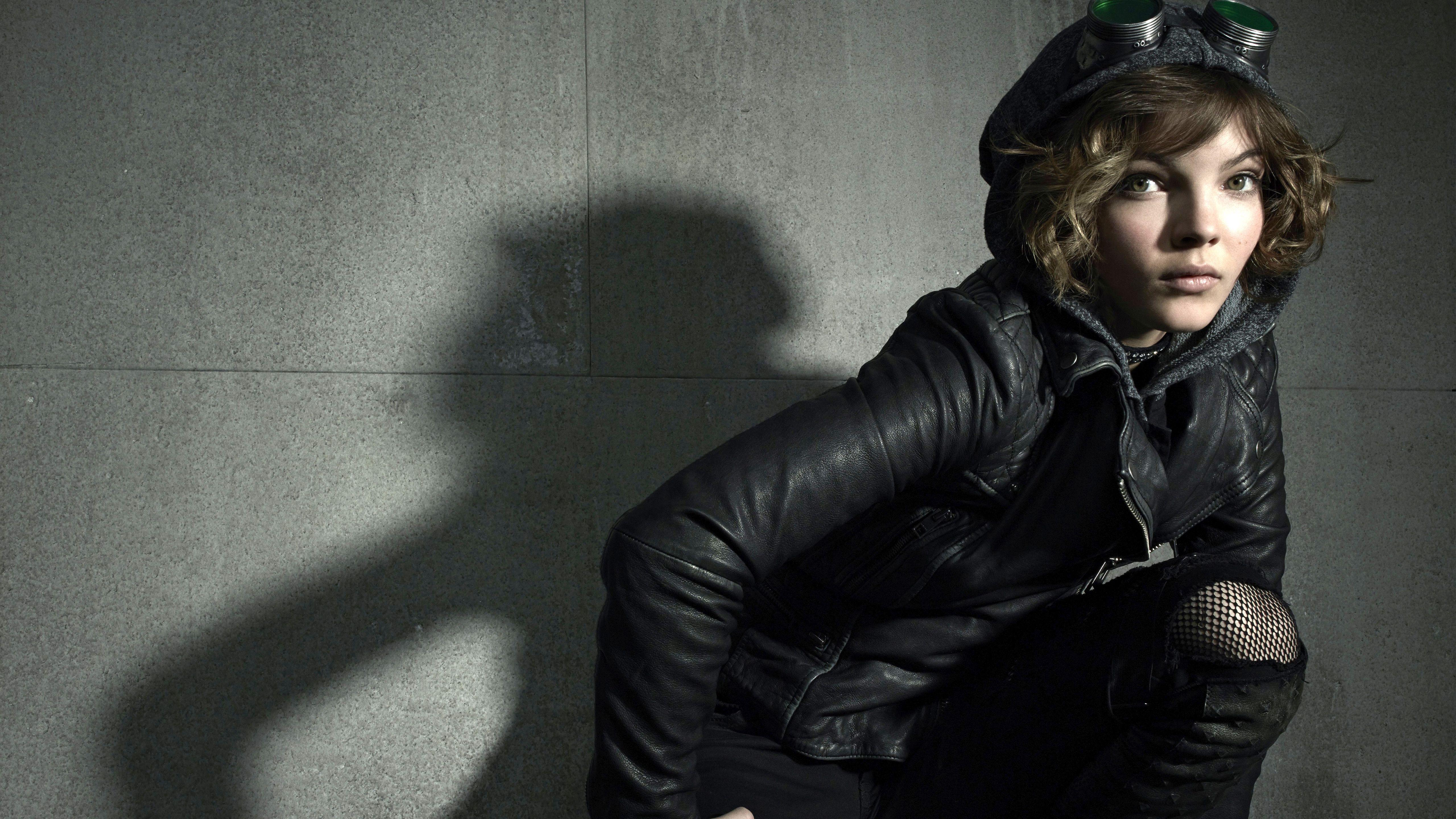 5120x2880 Wallpaper Camren Bicondova, Selina Kyle, Gotham, TV Series