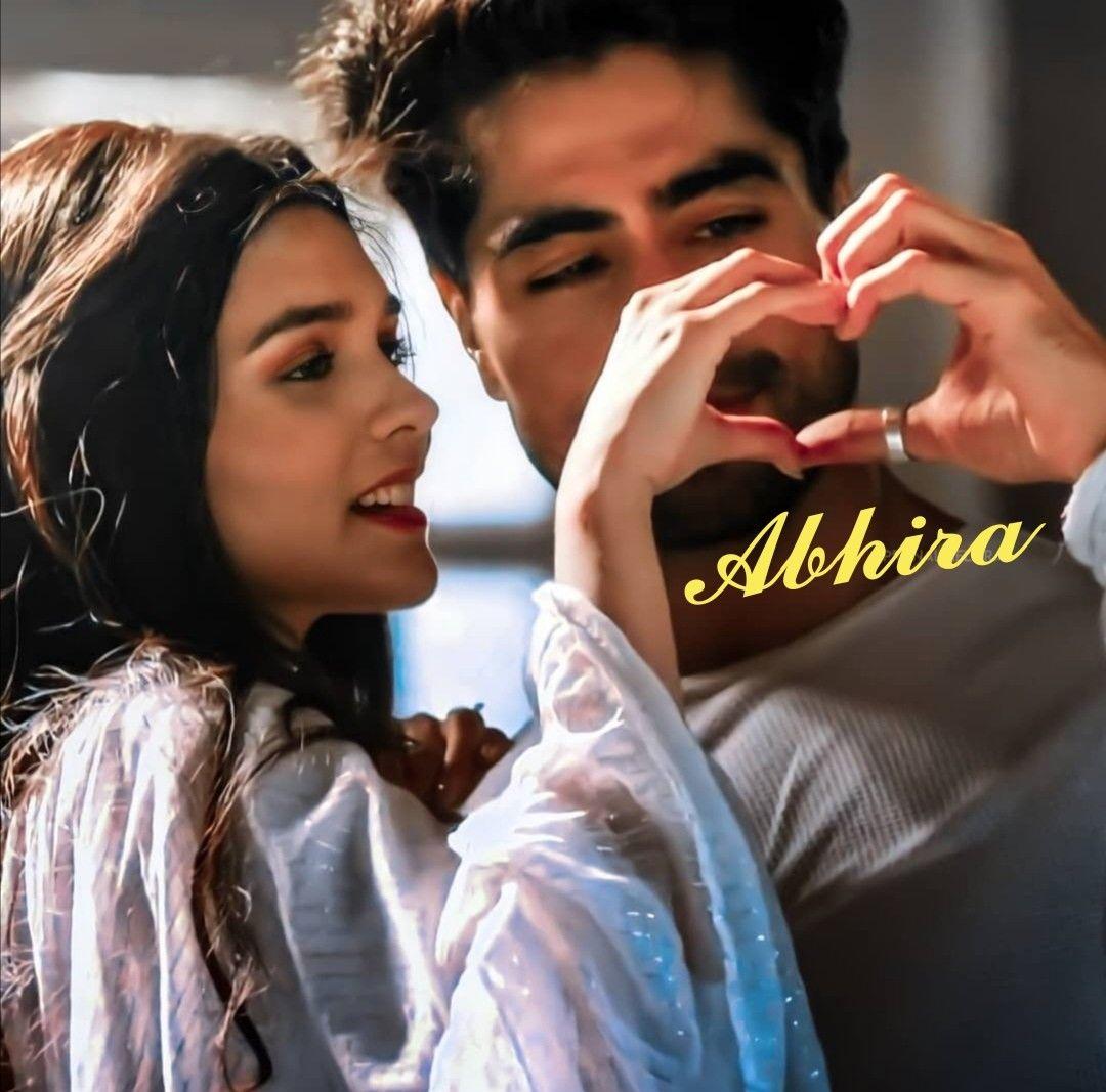 1080x1067 Abhira