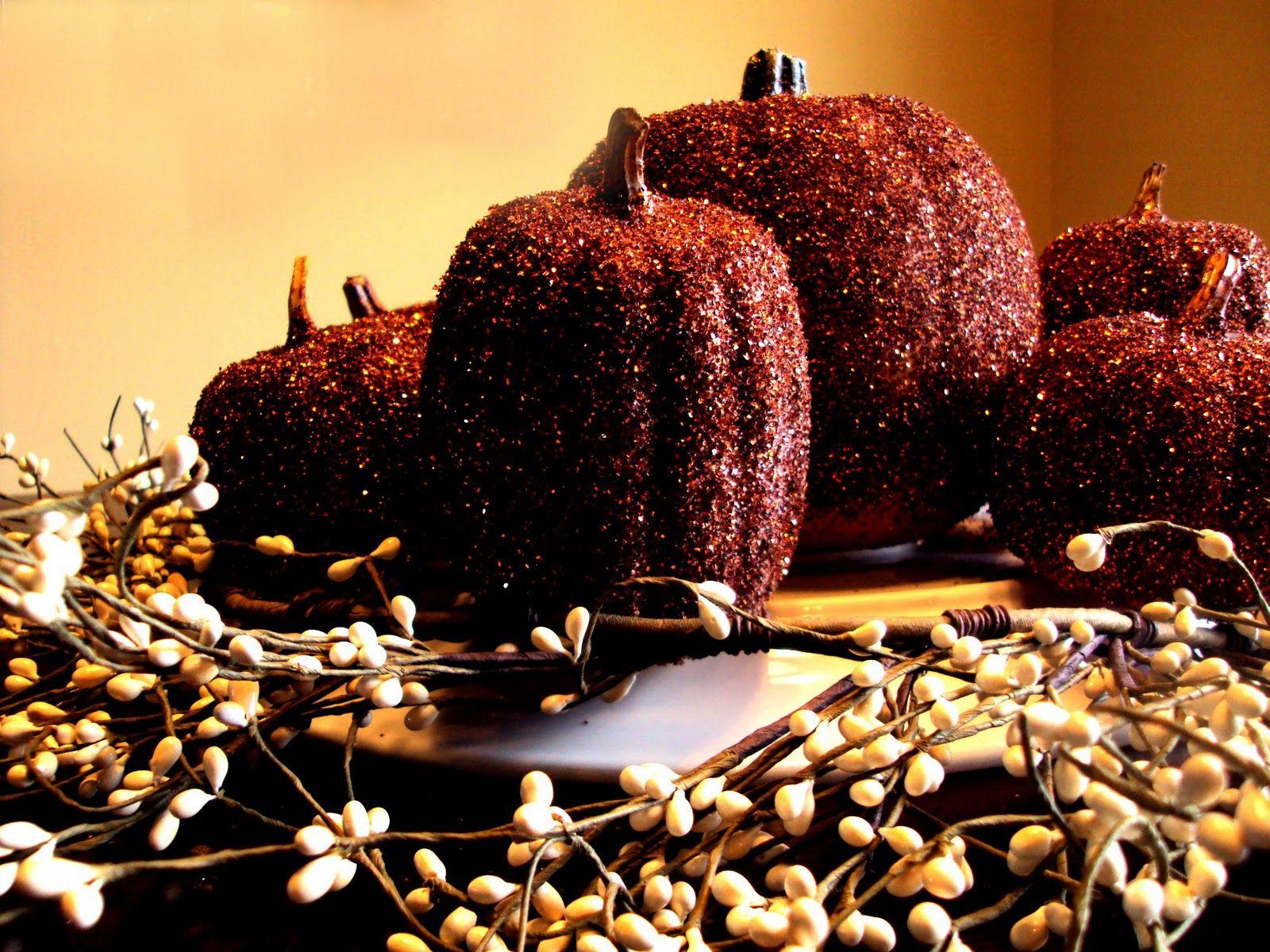1600x1200 Spunky Junky: {Funky Find Friday} Glitter Pumpkins
