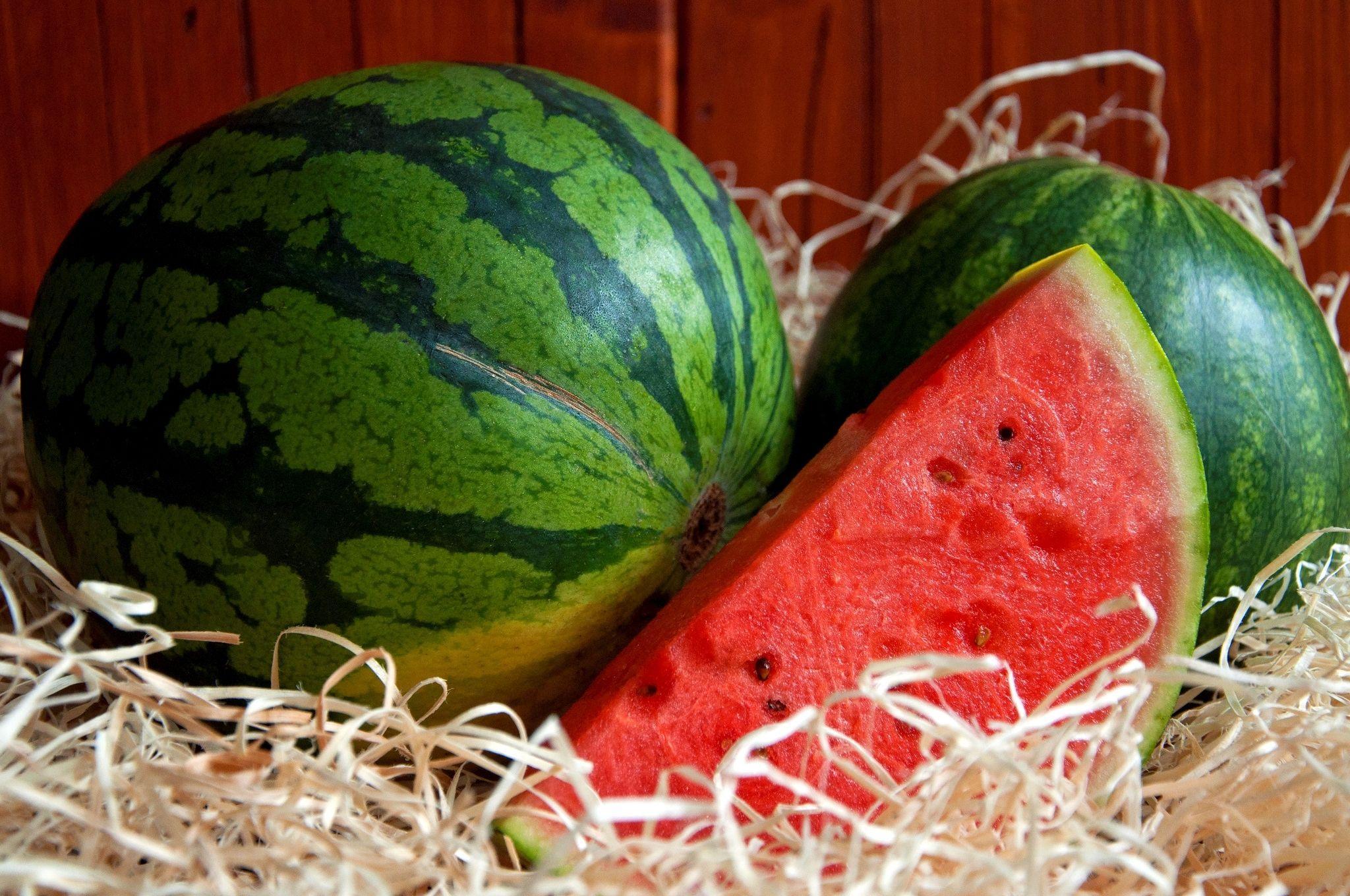 2048x1360 Watermelon HD Wallpaper