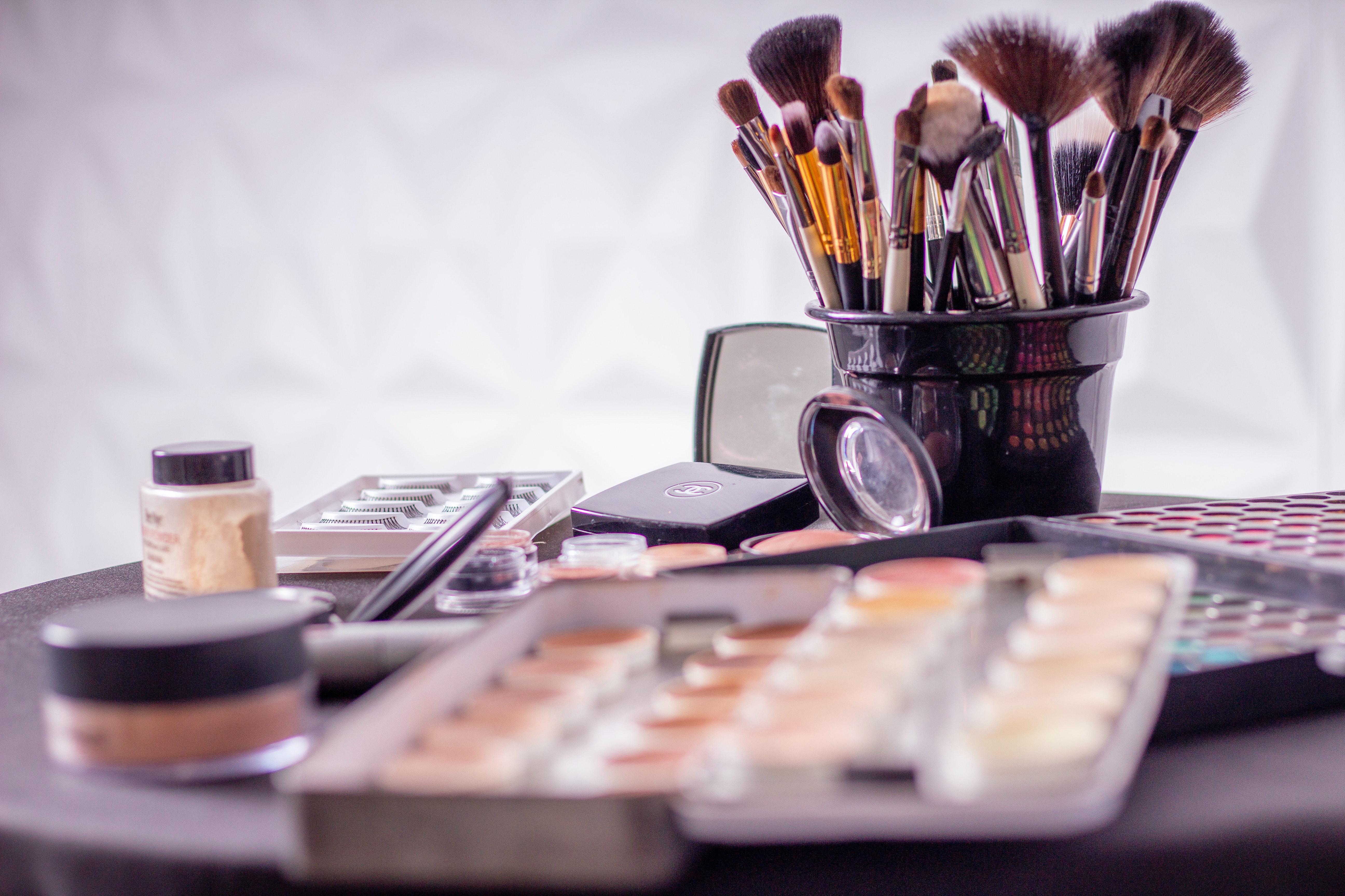 Makeup Products Wallpapers - Top Free Makeup Products Backgrounds 