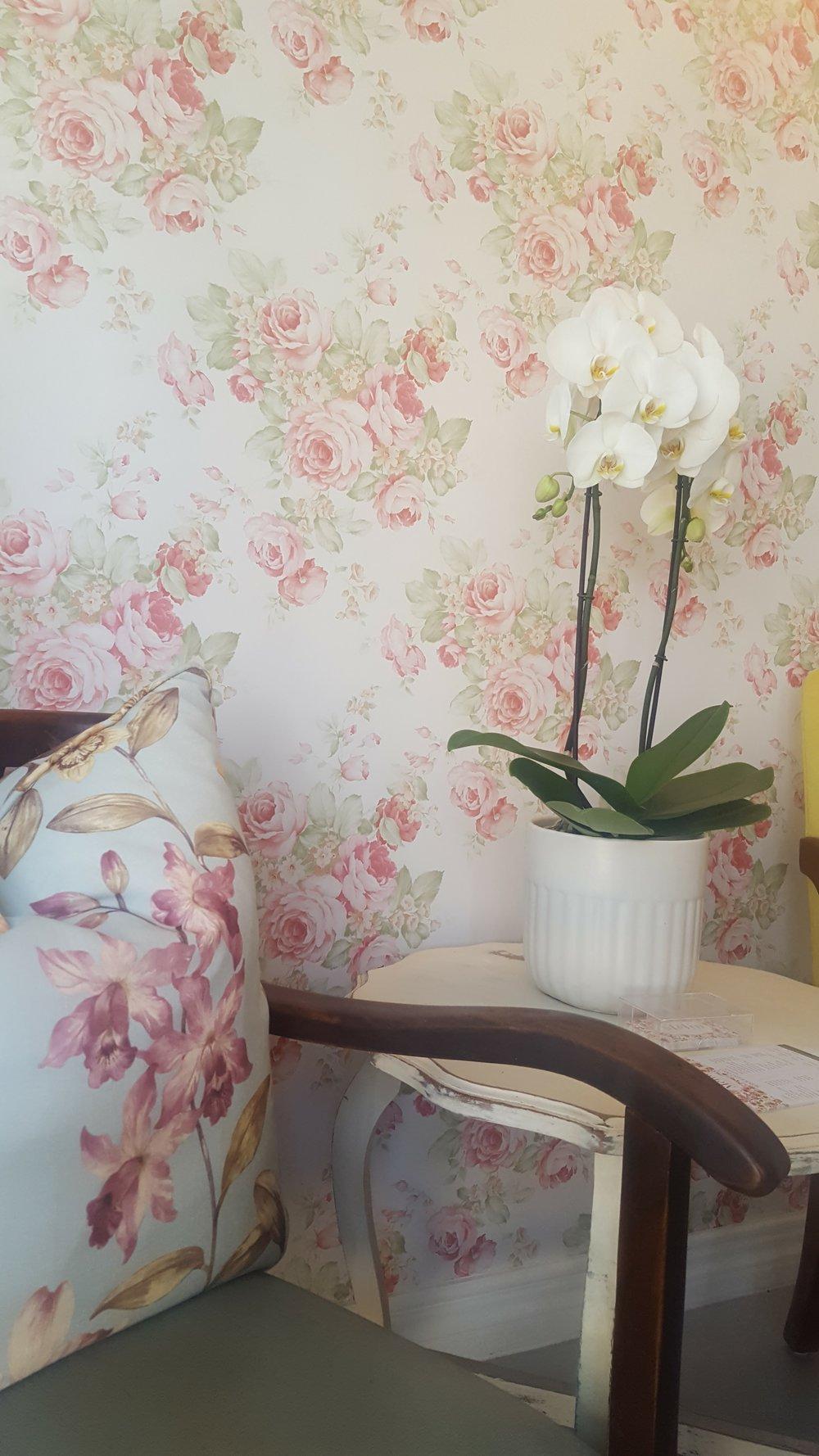 1000x1778 Wallpaper & Paint Consultation: Floral Hair Salon