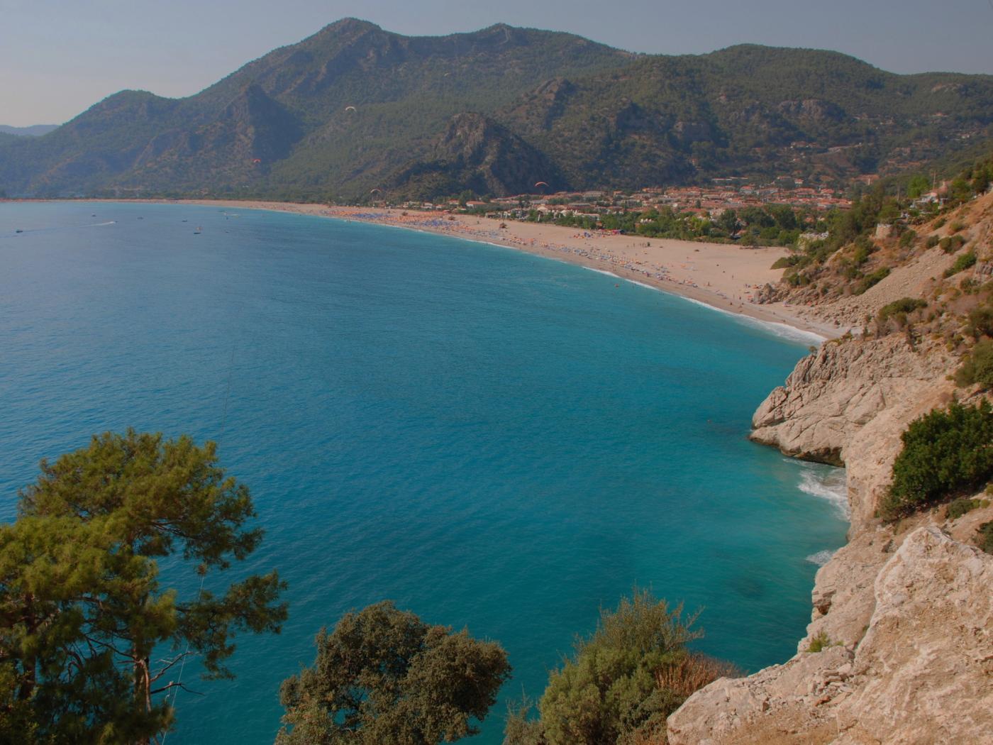 1400x1050 Endless beach Fethiye, Turkey Desktop wallpaper 1400x1050