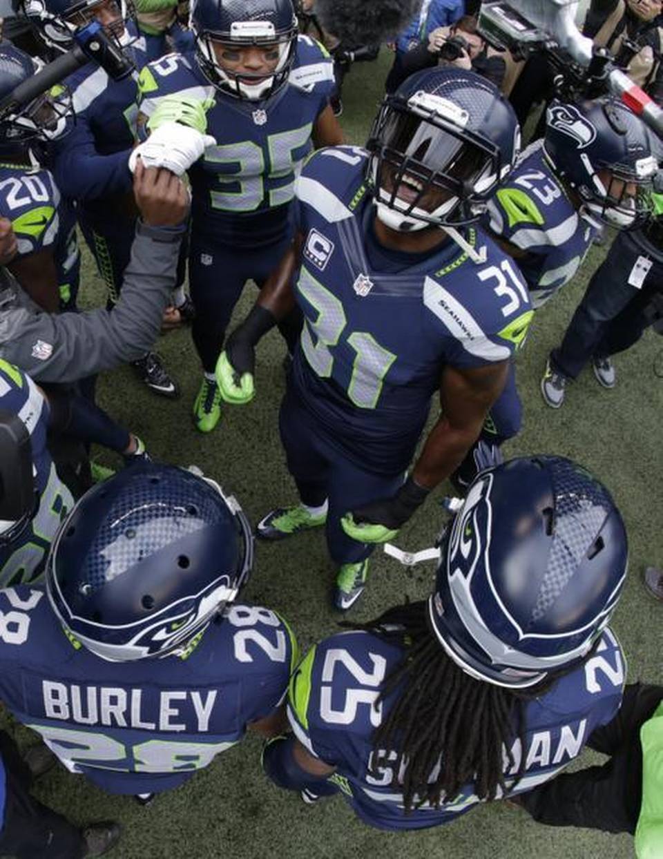 960x1244 legion of boom wallpaper, sports gear, helmet, football gear, football equipment, sprint football