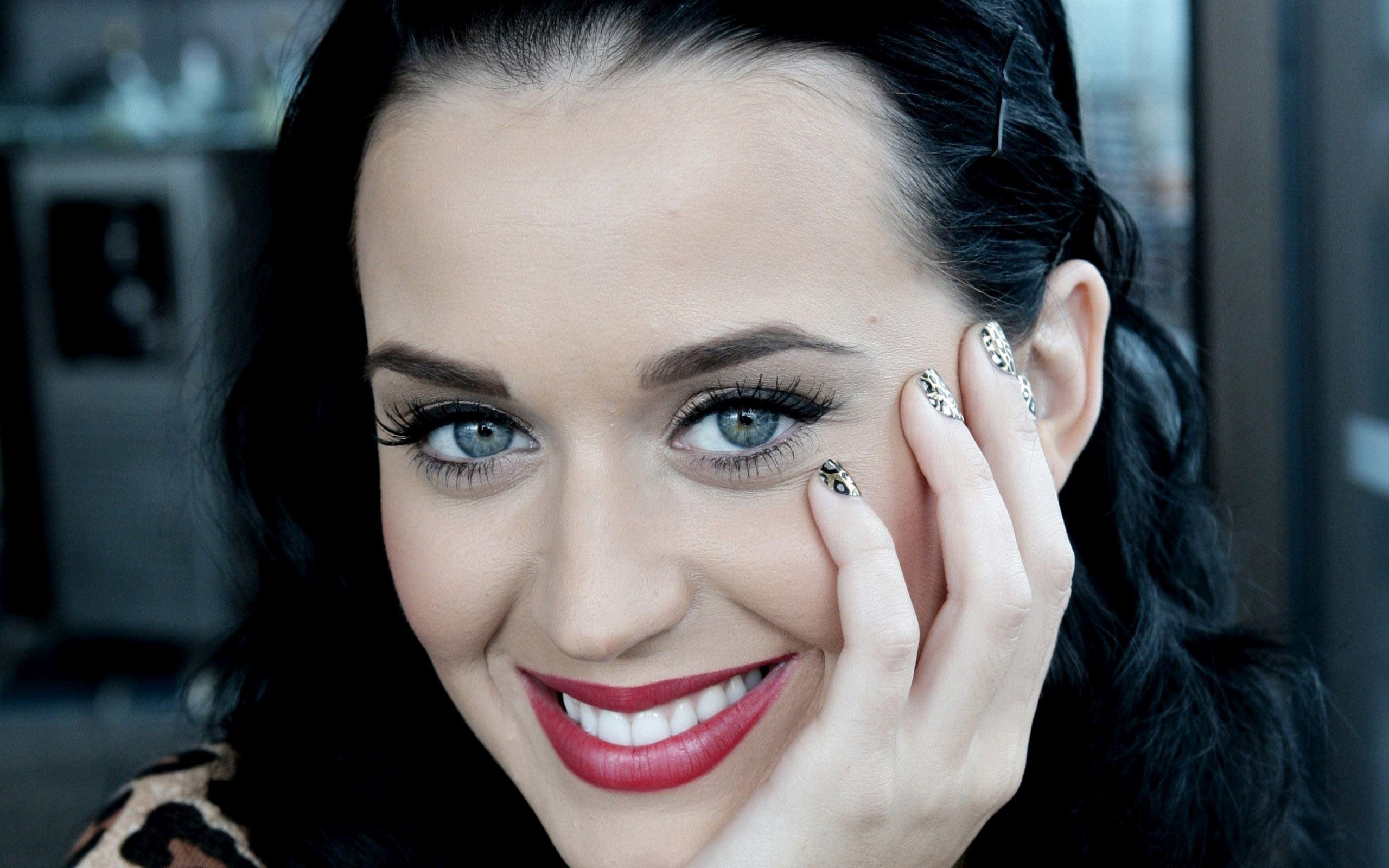 Jenny ketty. Katy Perry. Кэти Перри улыбка. Кэти Перри улыбается. Katy Perry "smile (CD)".