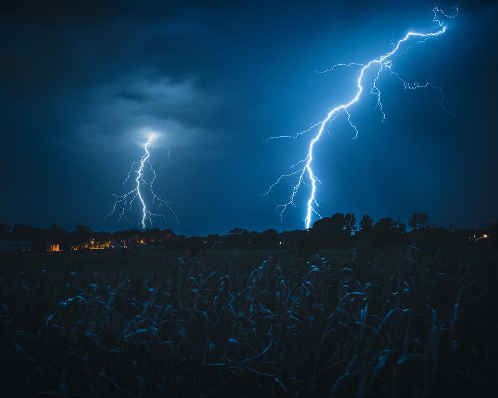 1000x800 Lightning Image. Download Free Image