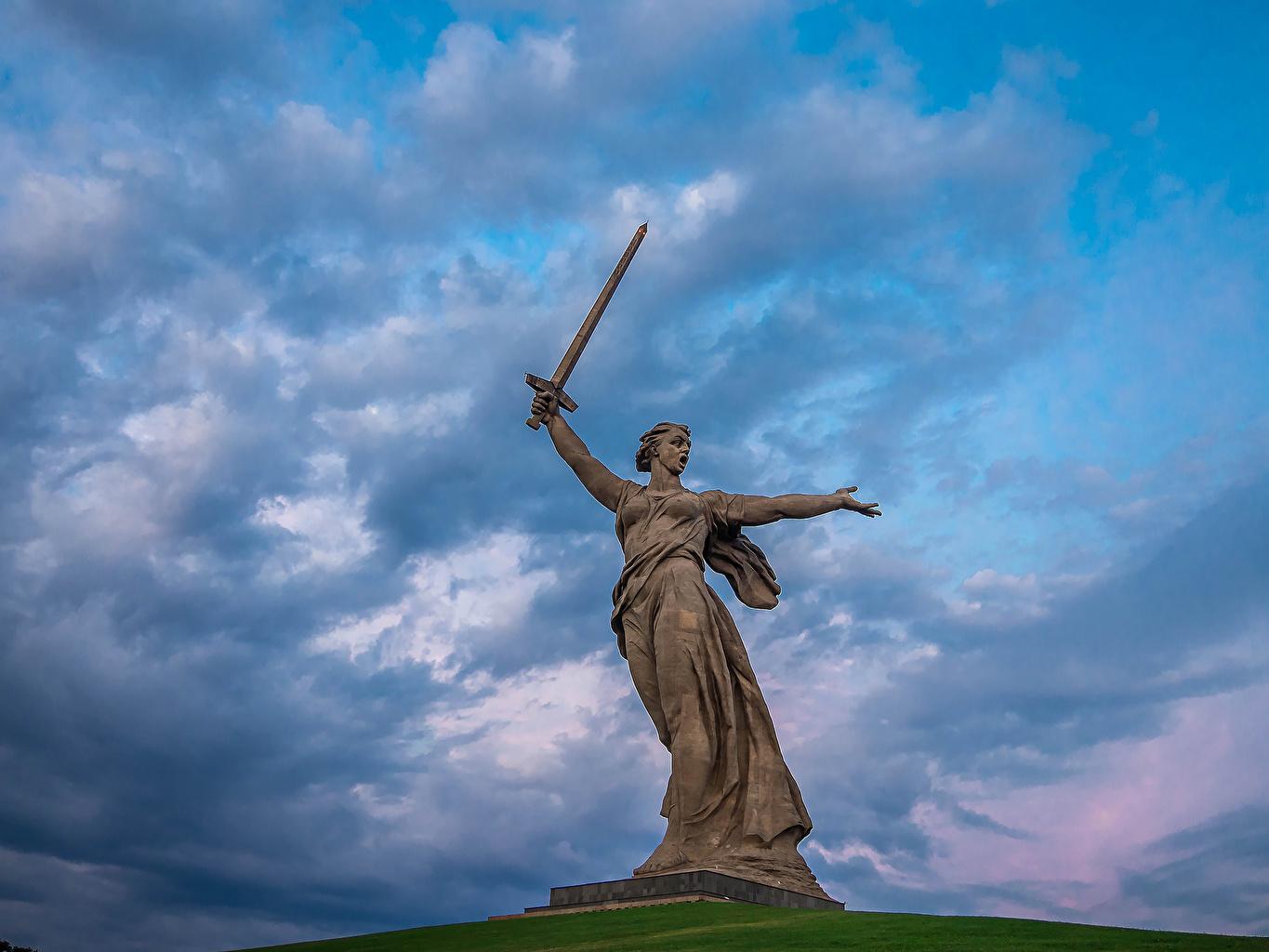 1365x1024 Photo Volgograd Russia Monuments The Motherland Calls, Mamayev
