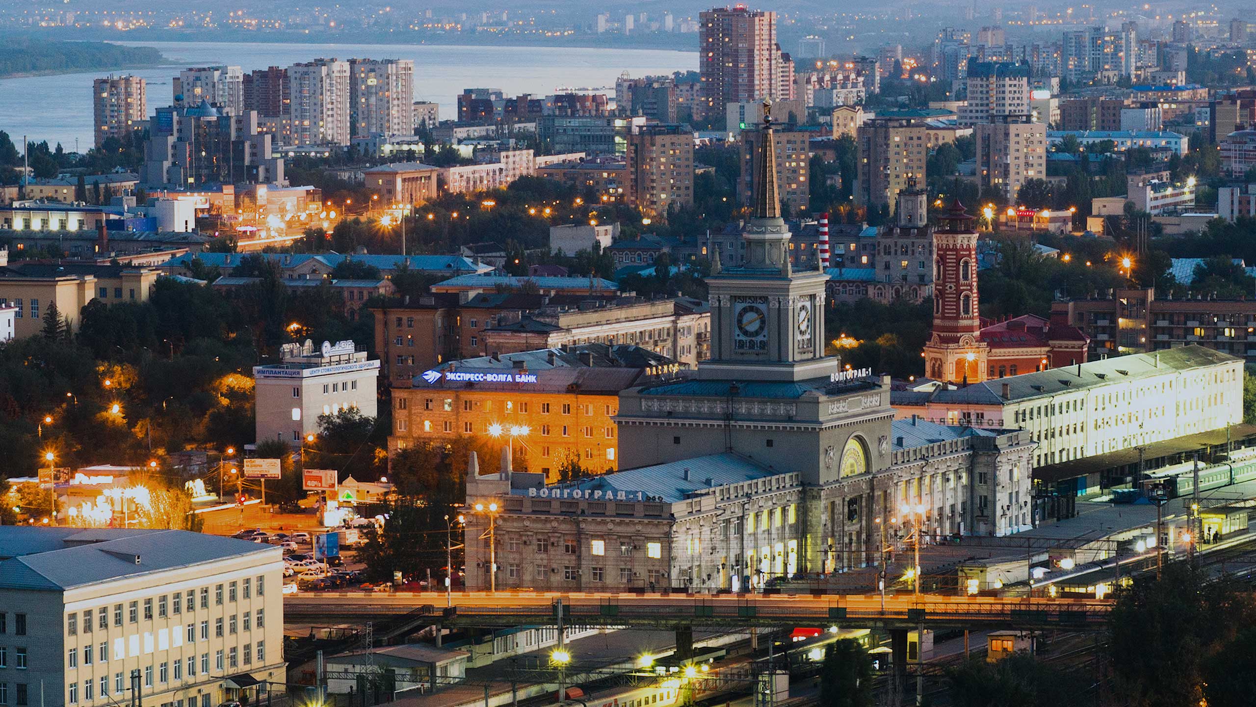 2560x1440 History of the city: Tsaritsyn, Stalingrad, Volgograd