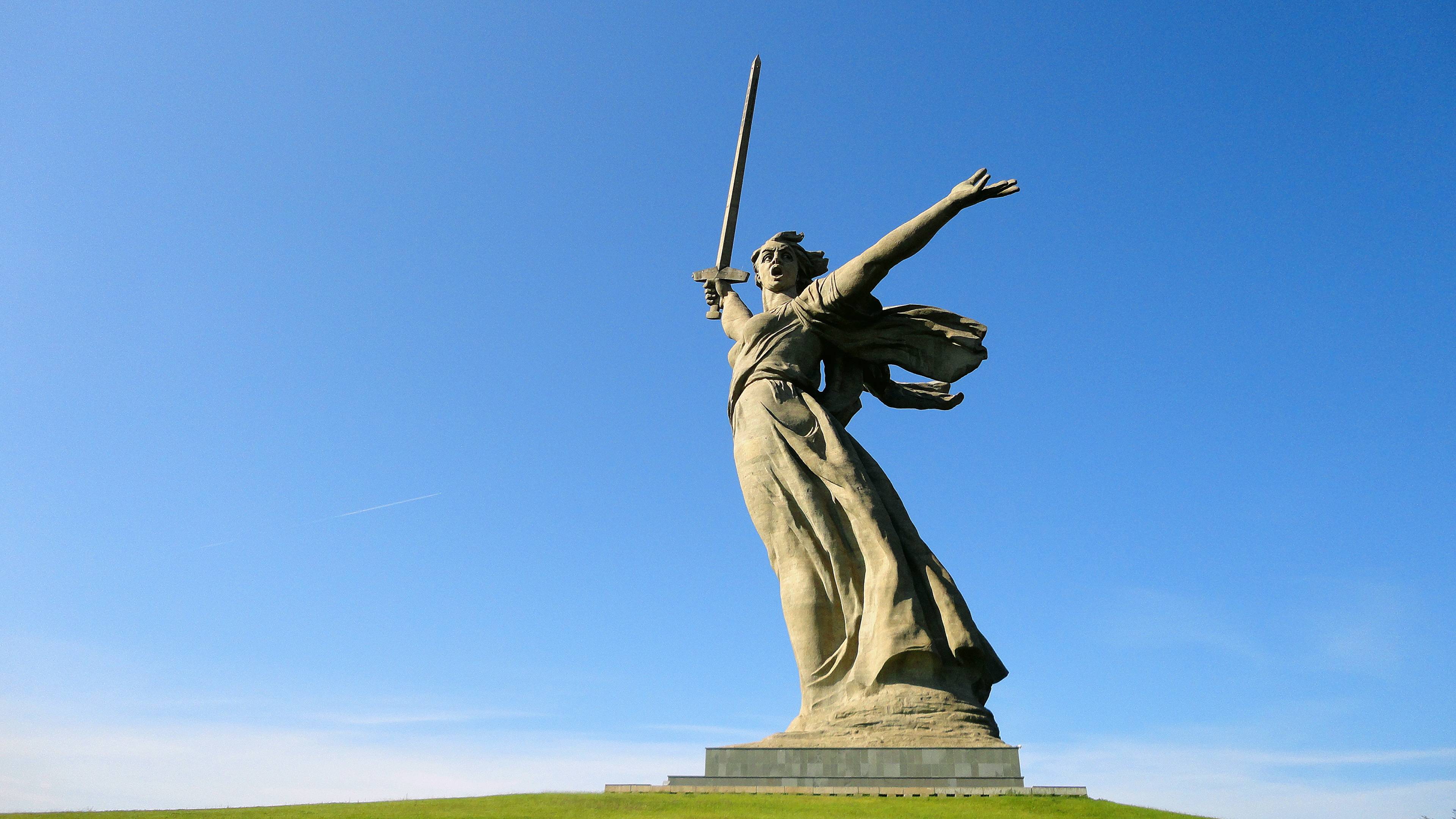 3840x2160 Motherland on Mamayev Kurgan, Volgograd. Russia Desktop wallpaper 1920x1080