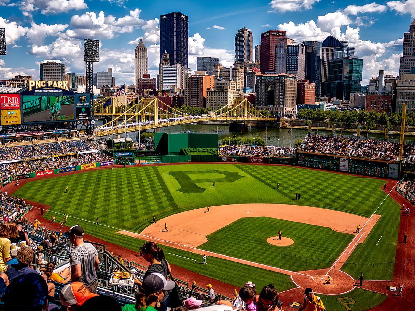 1400x1050 PNC Park Traits