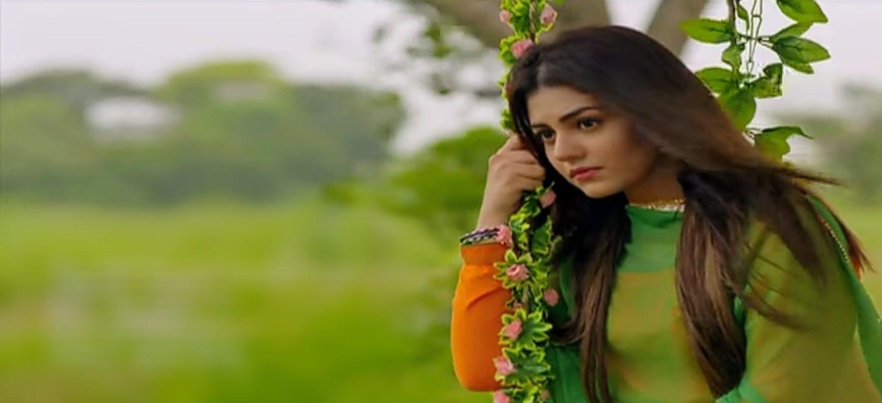 1732x791 Zara Noor Abbas Wallpaper