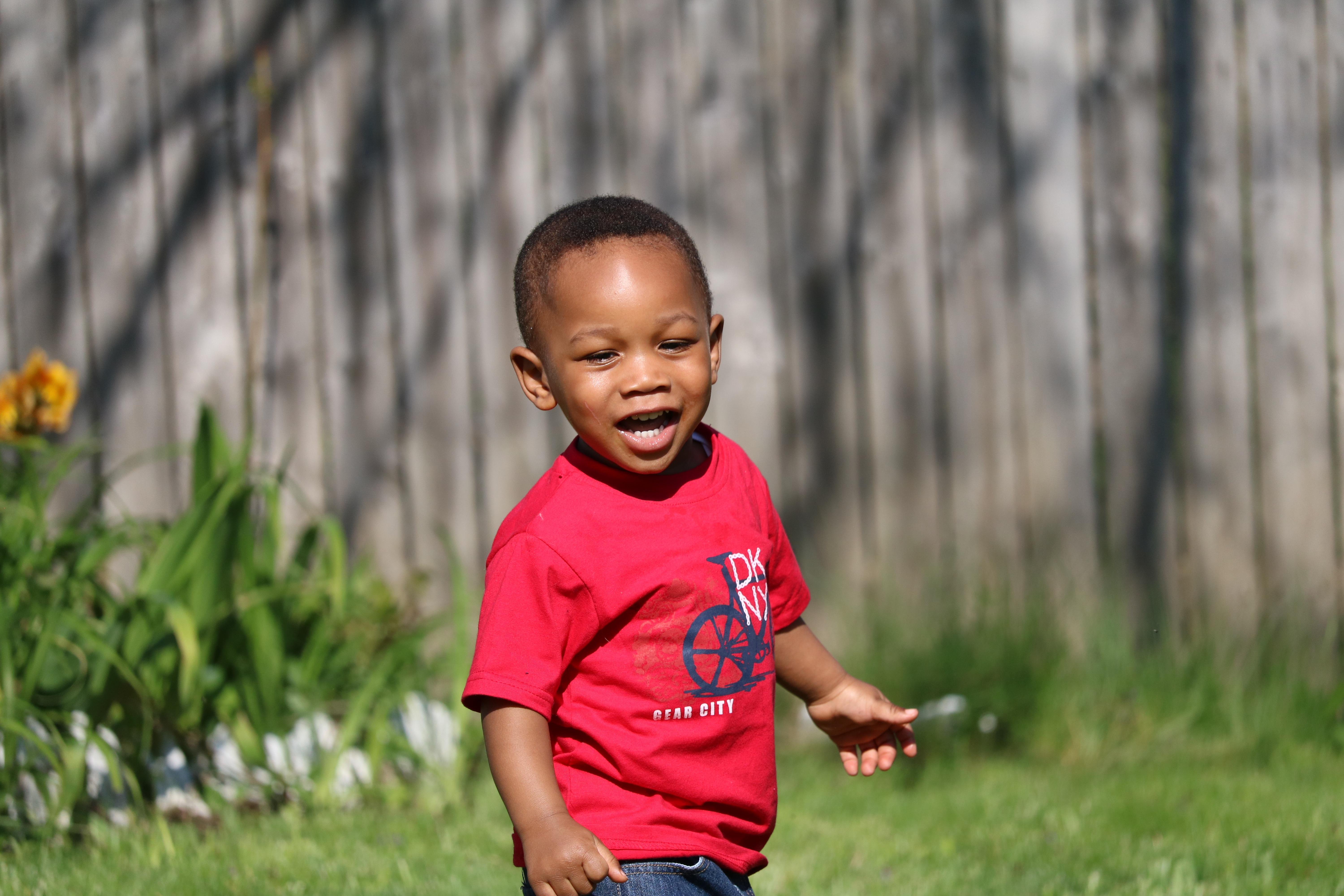 6000x4000 Photo of african american boy in summer garden free image download
