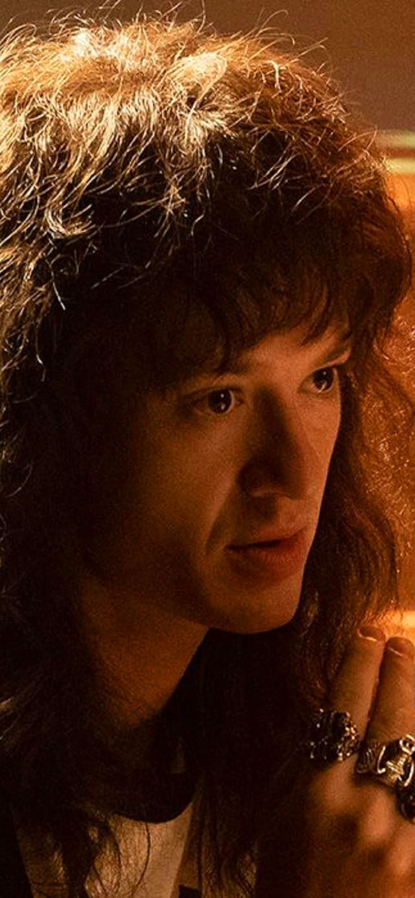 828x1792 Eddie Munson Wallpaper
