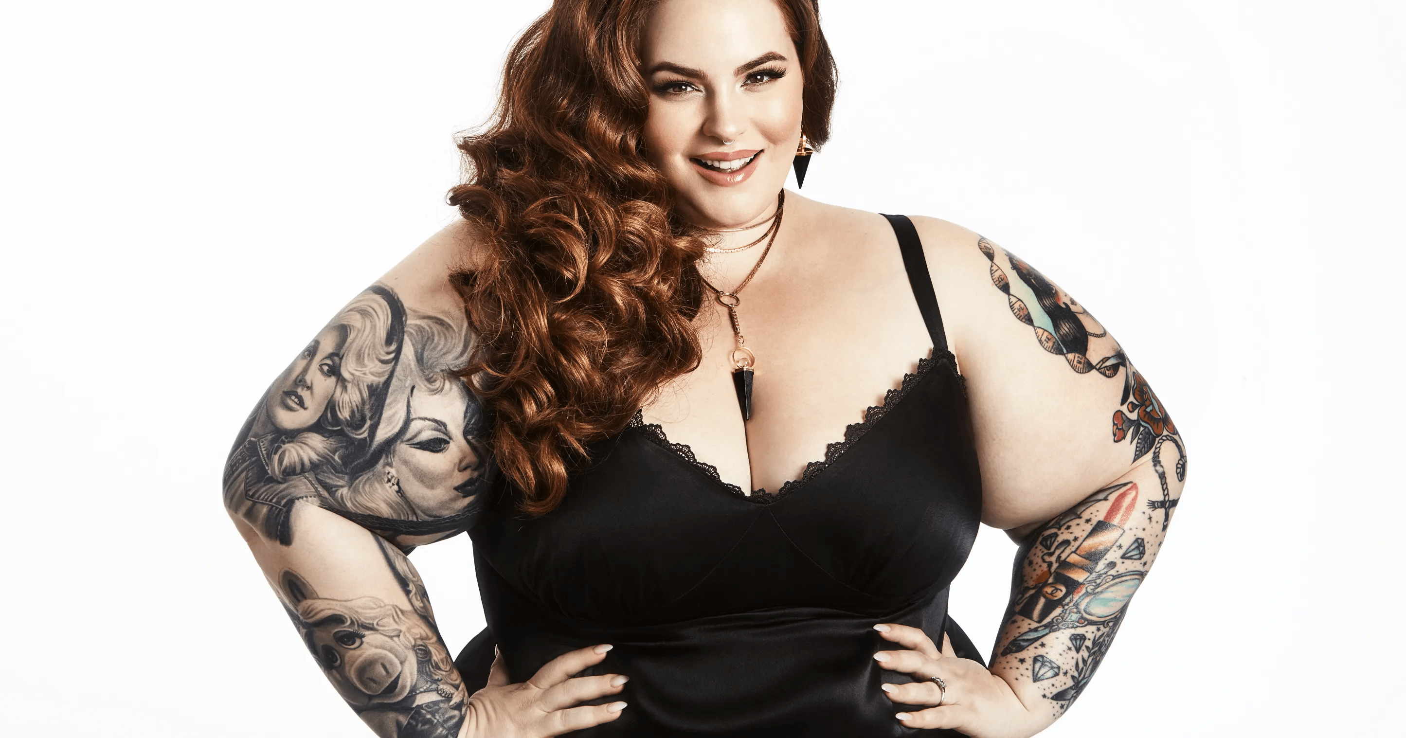 2890x1517 Celebrity Tess Holliday HD Wallpaper