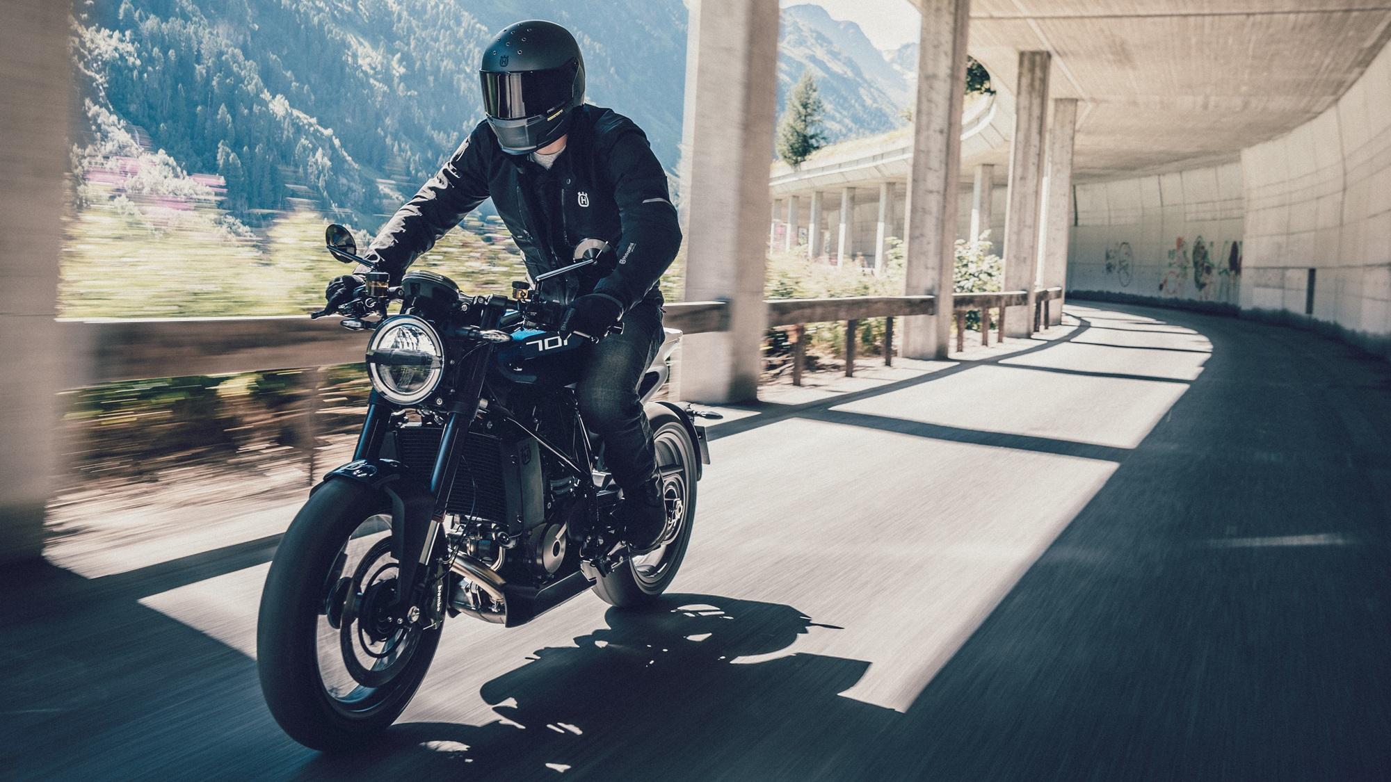 2000x1125 Husqvarna Vitpilen 701 2020 HD wallpaper