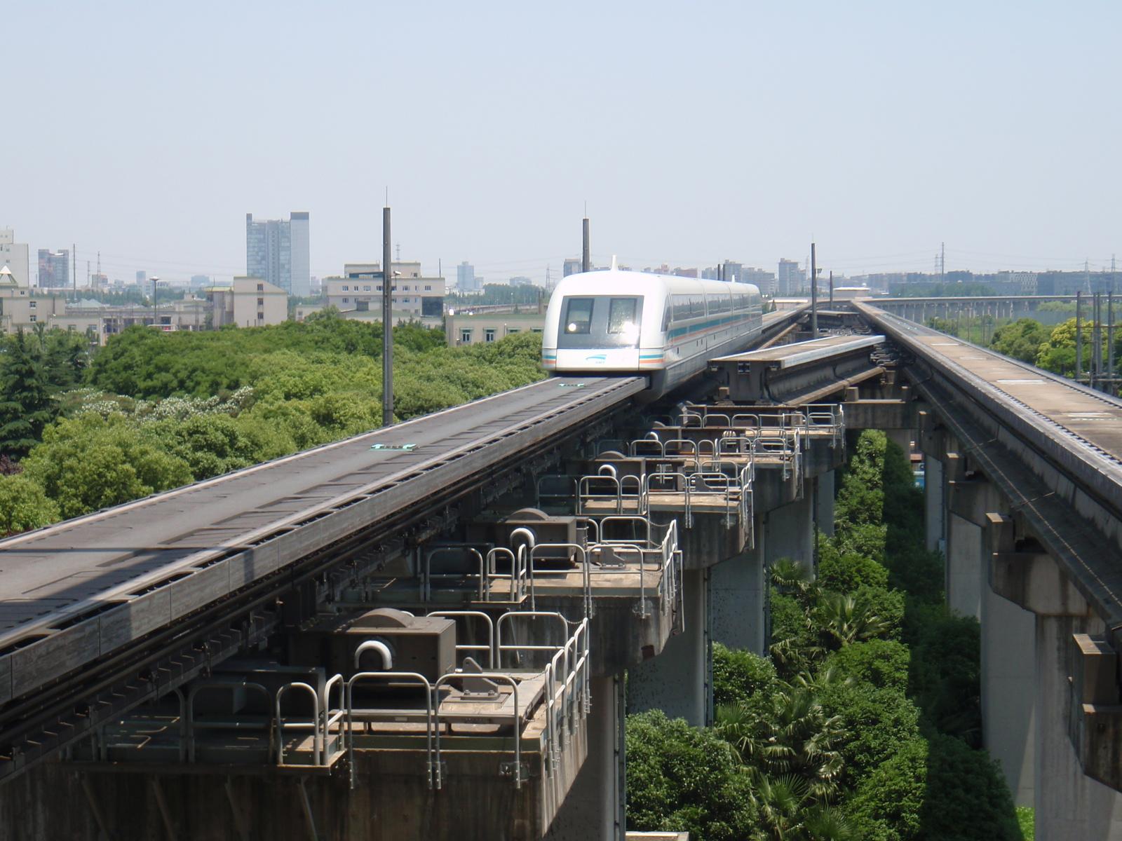 1600x1200 Maglev Train