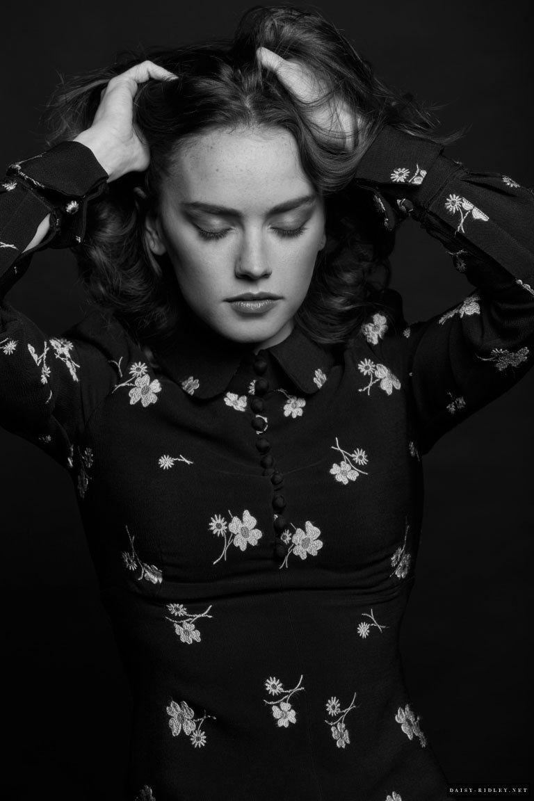 768x1152 Daisy Ridley hình ảnh Zeit 2015 photoshoot HD hình nền and background https://wallpaperaccess.com/full/831826.jpg