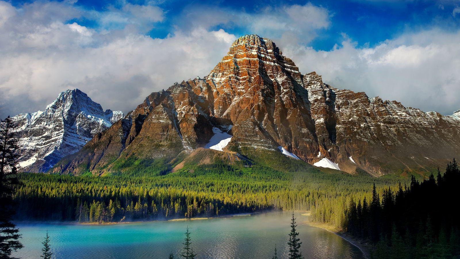 1600x900 Download wallpaper 1600x900 beautiful scenery, mountains, lake, nature widescreen 16:9 HD background