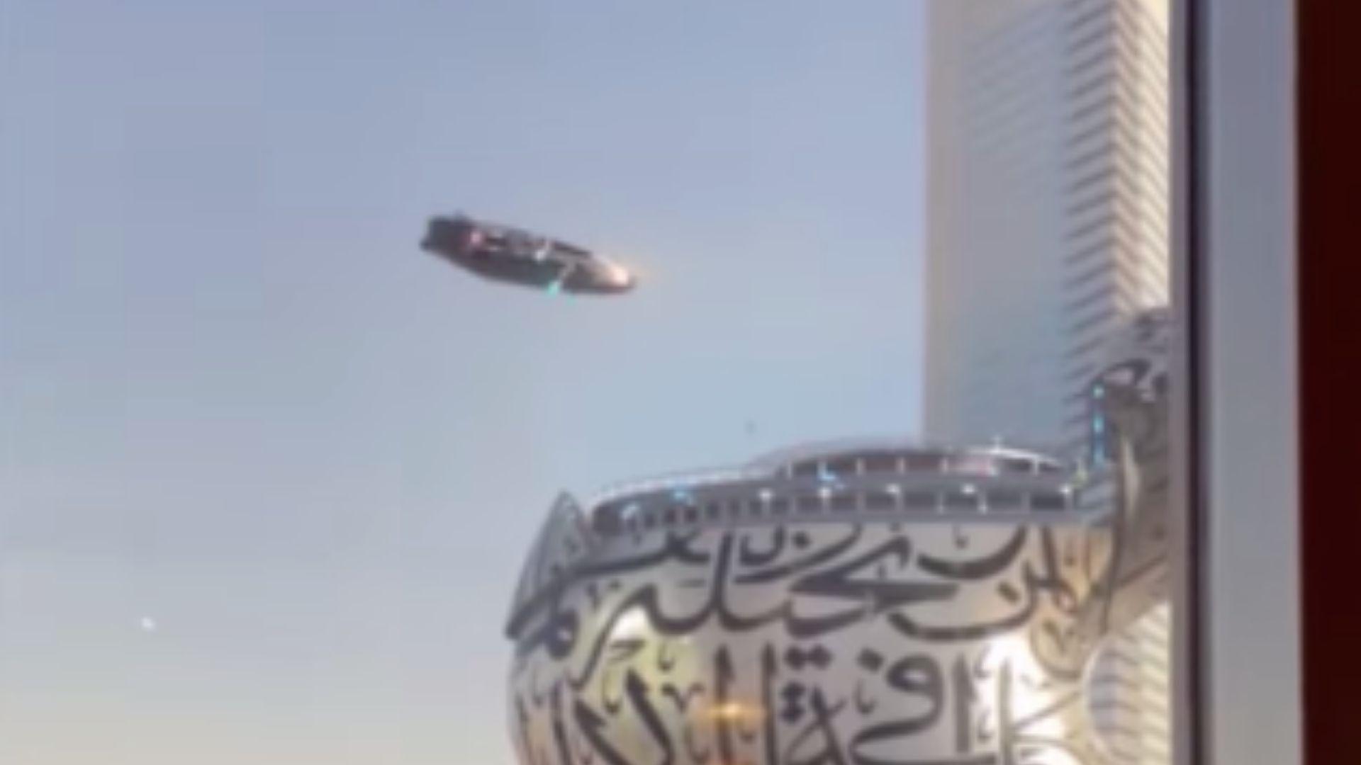 1920x1080 Museum of The Future, Dubai: An Unidentified Flying Vehicle Makes Its Landing