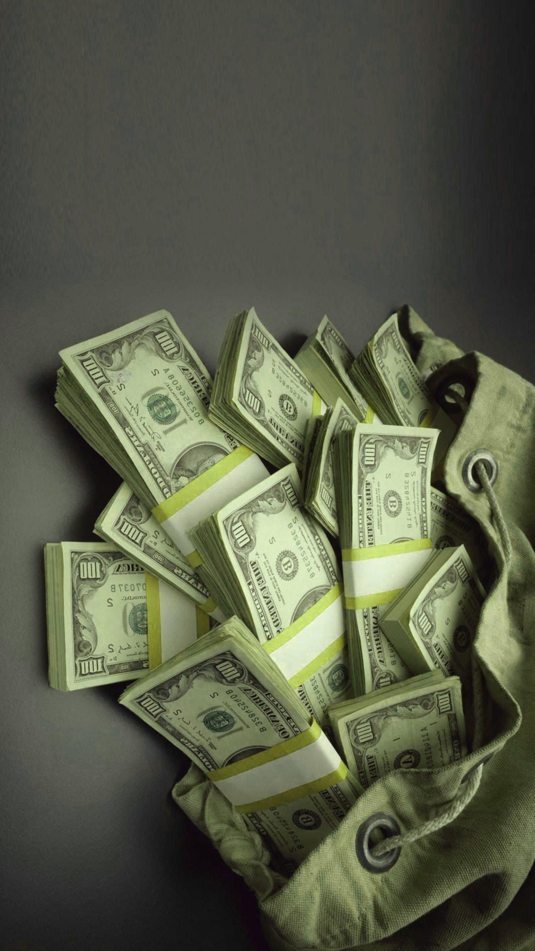 Green Money Wallpapers Top Free Green Money Backgrounds WallpaperAccess