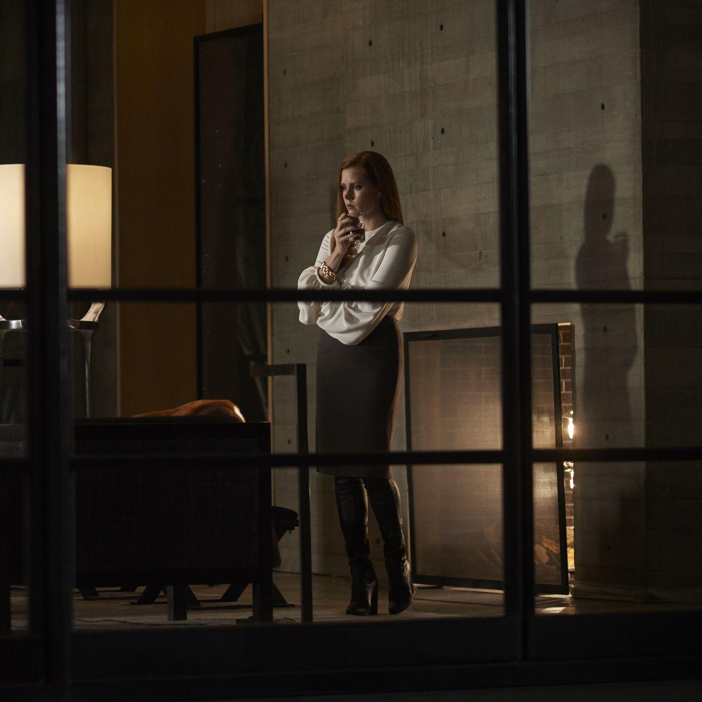 1400x1400 Nocturnal Animals is a stylish tale of psychological revenge through art