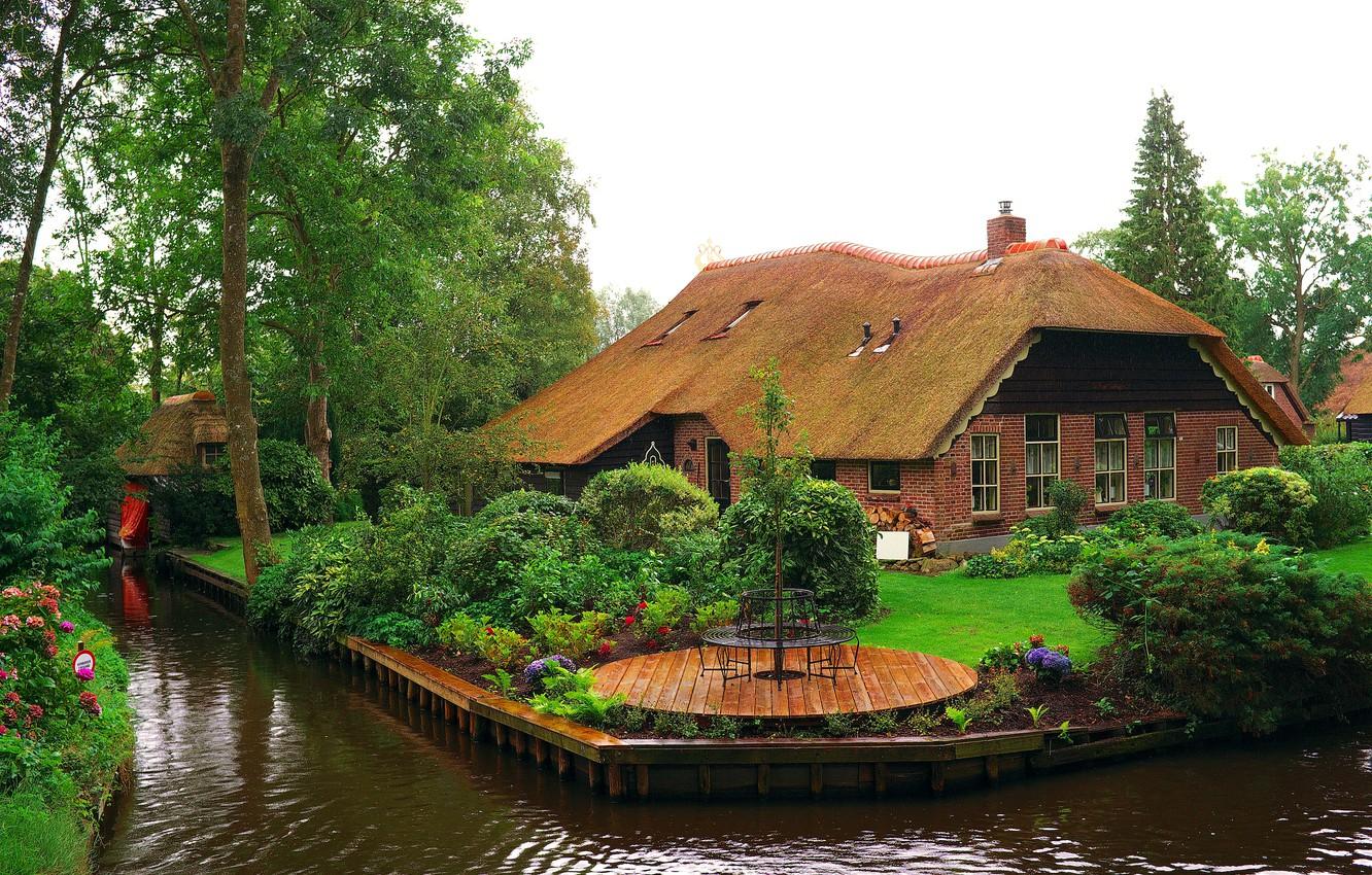 1332x850 Wallpaper trees, flowers, design, house, lawn, garden, channel, Netherlands, the bushes, water, Giethoorn image for desktop, section город