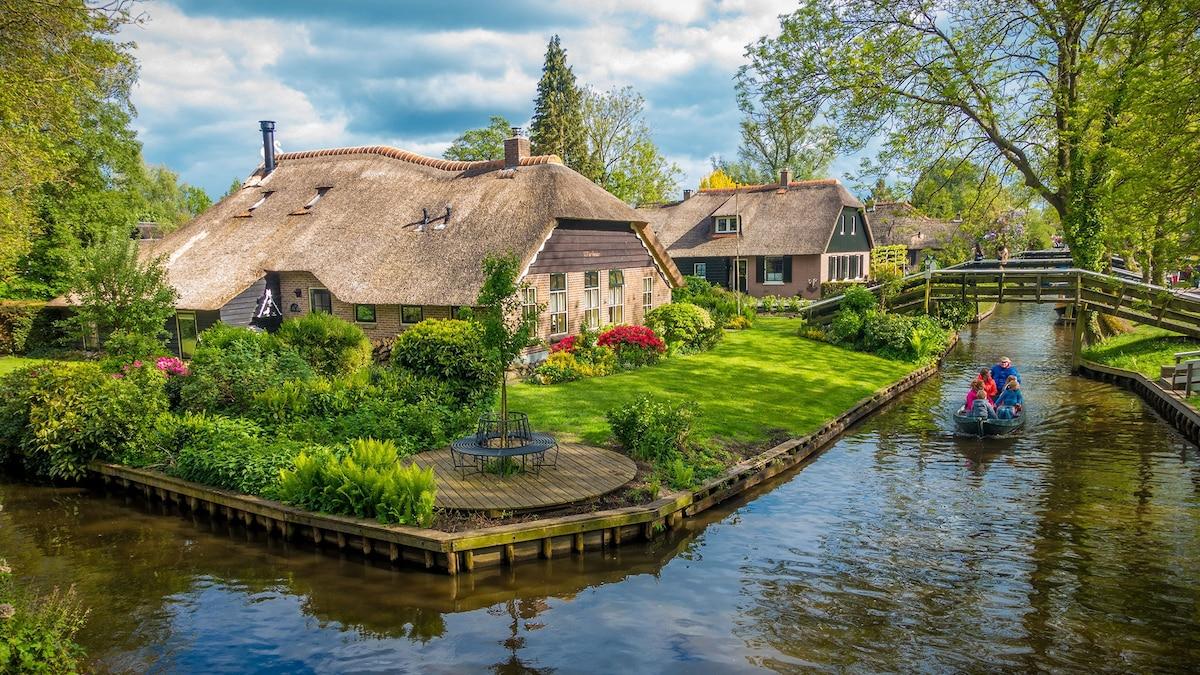 Giethoorn Wallpapers - Top Free Giethoorn Backgrounds - WallpaperAccess