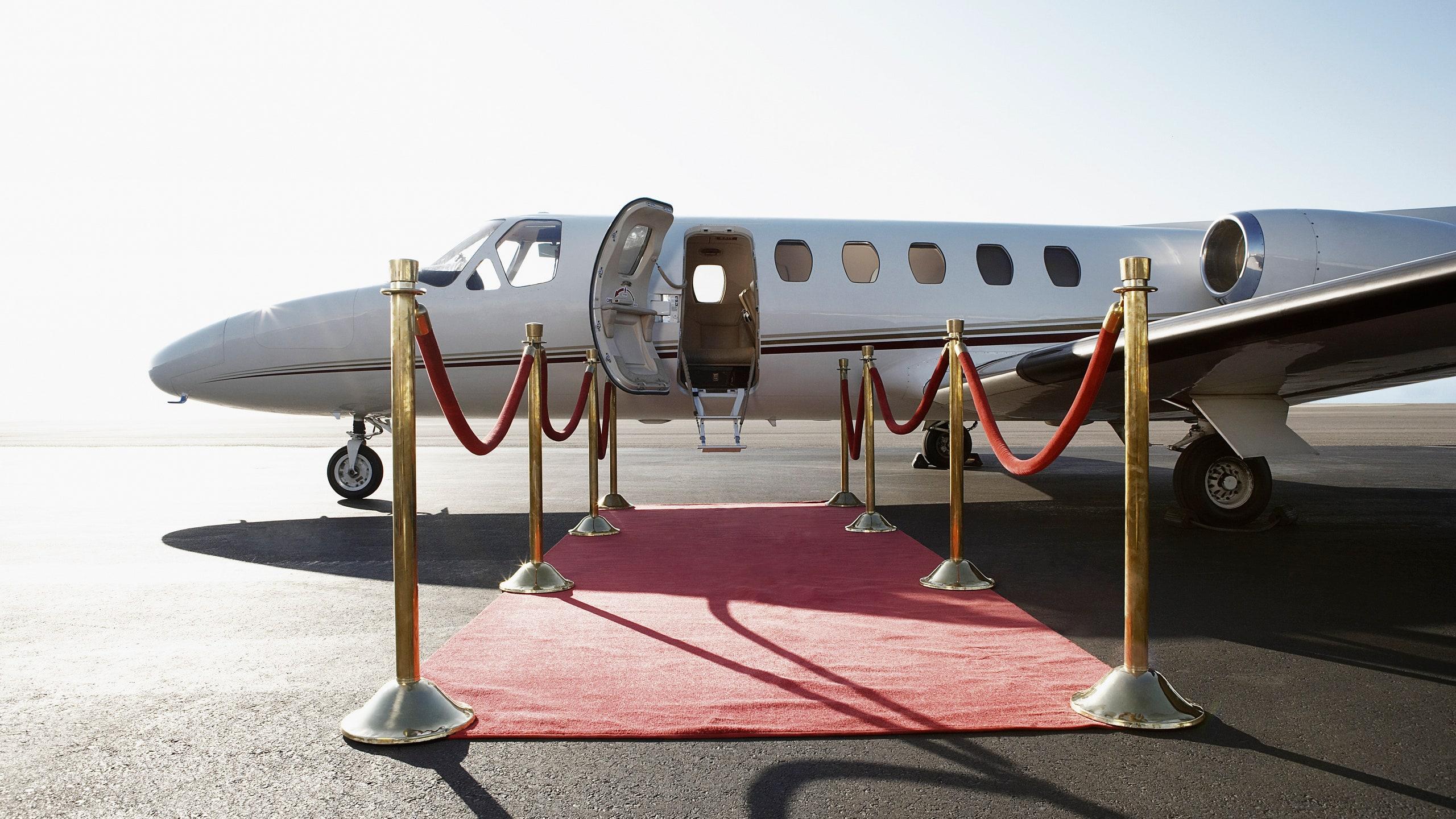 2560x1440 Amenities Available on Private Jets