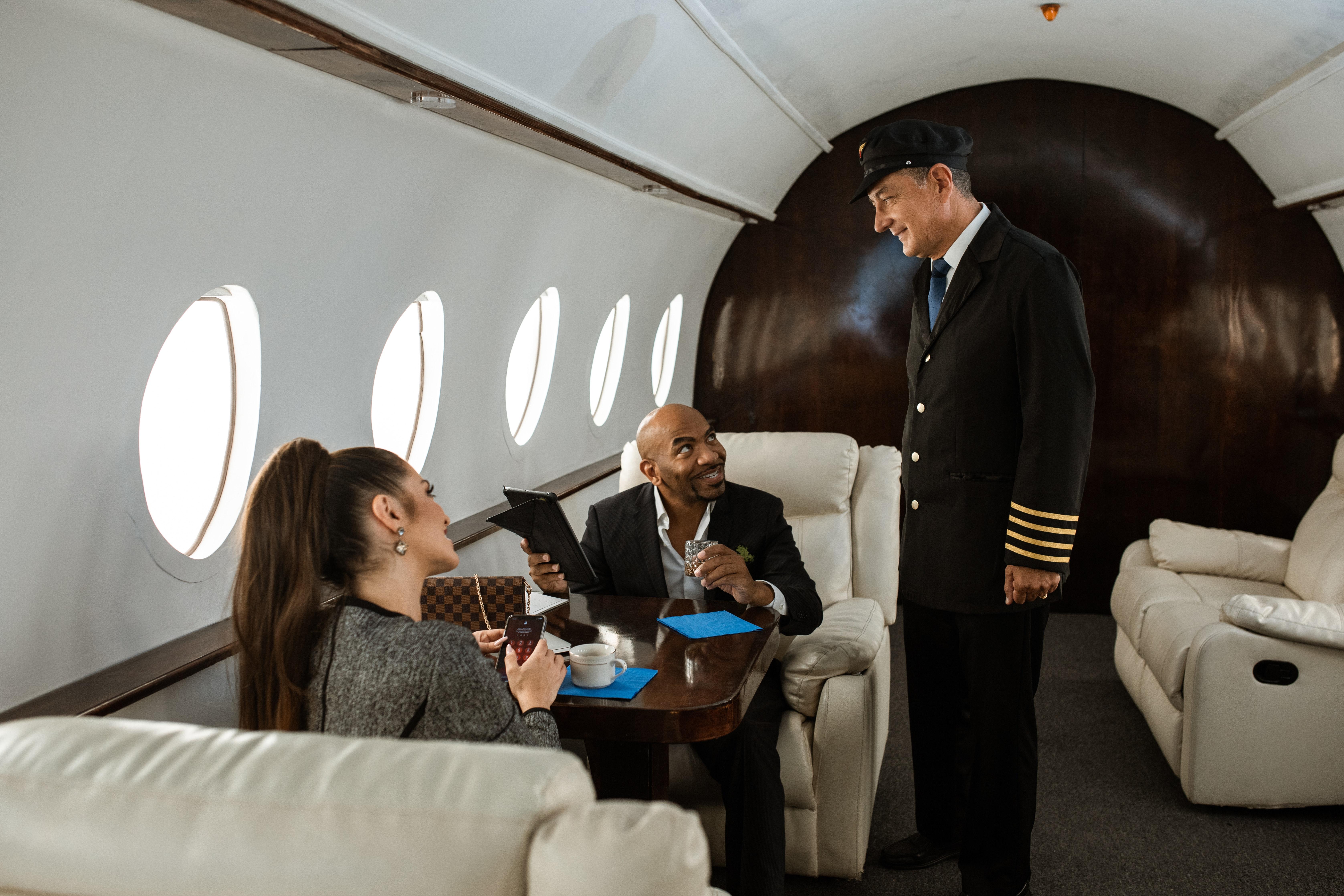 6707x4471 Best Free Private Jet & Image · 100% Royalty Free HD Downloads